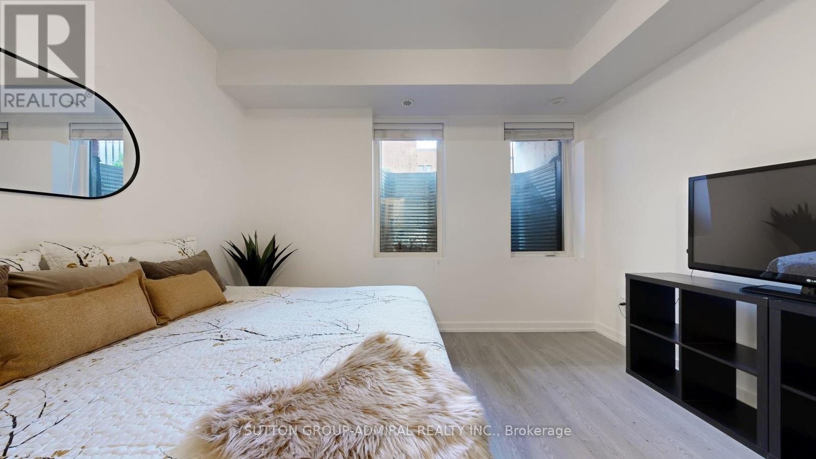 1b - 867 Wilson Avenue, Toronto (downsview-roding-cfb), Ontario