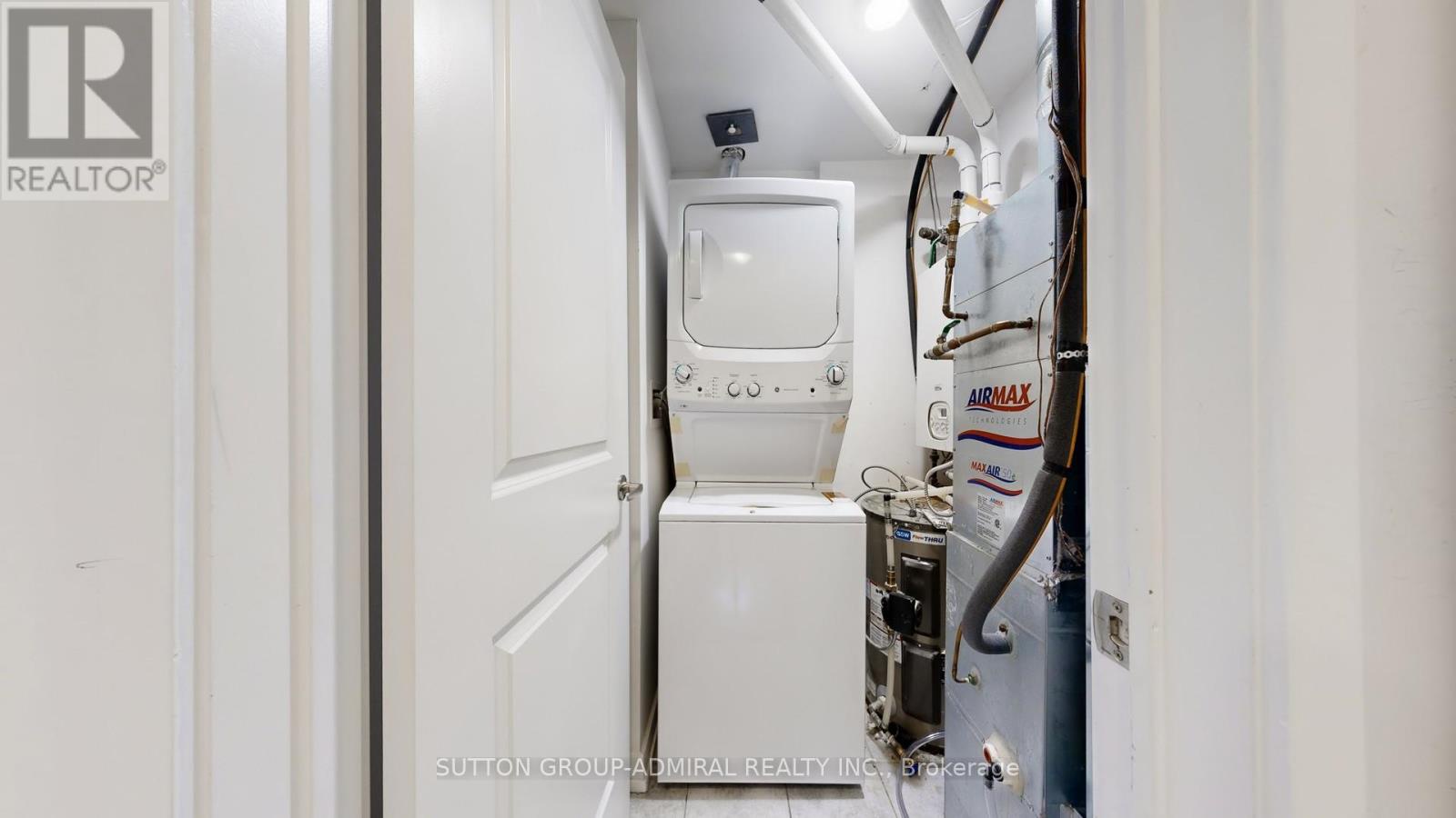 1b - 867 Wilson Avenue, Toronto (downsview-roding-cfb), Ontario