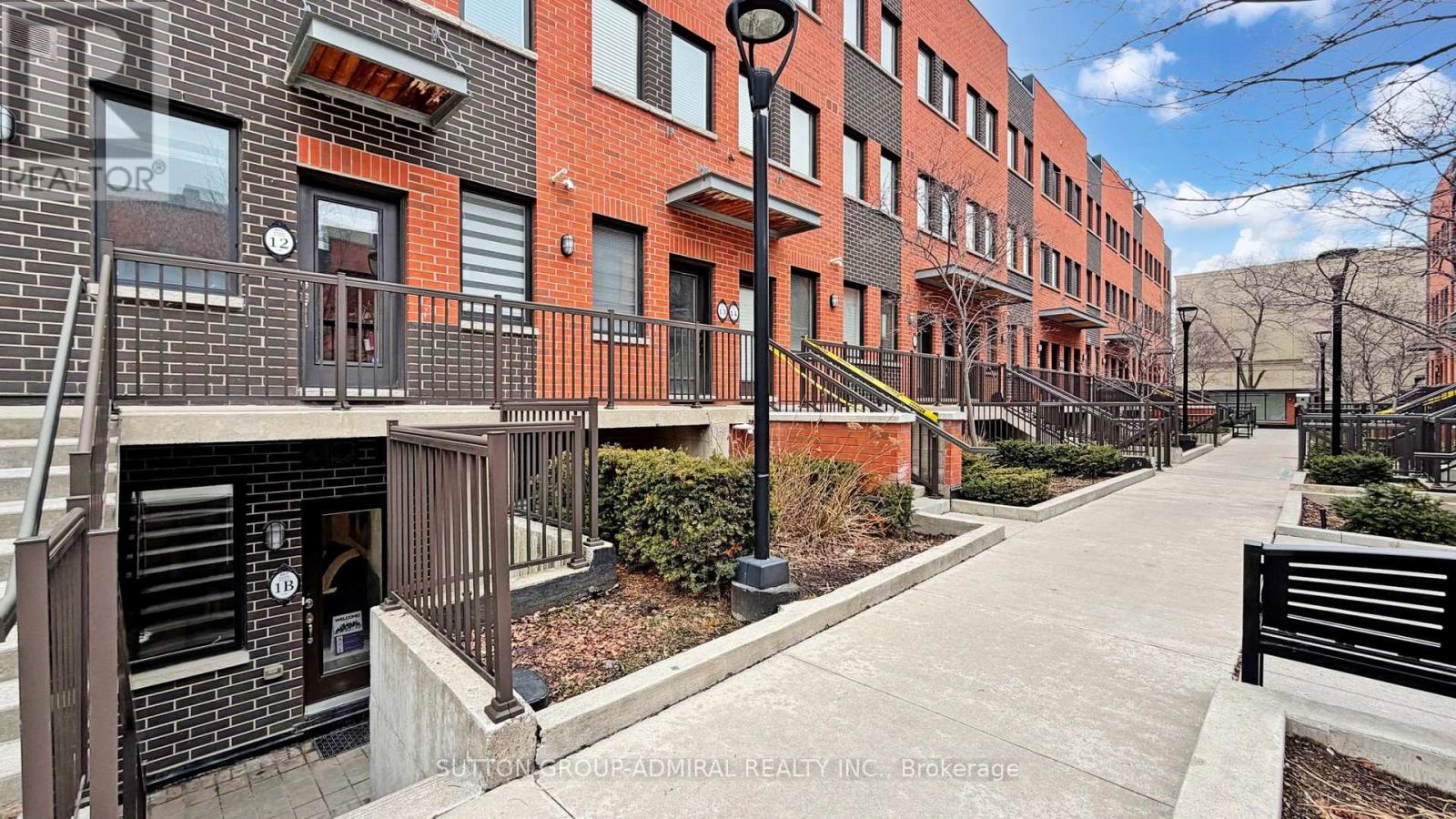 1b - 867 Wilson Avenue, Toronto (downsview-roding-cfb), Ontario