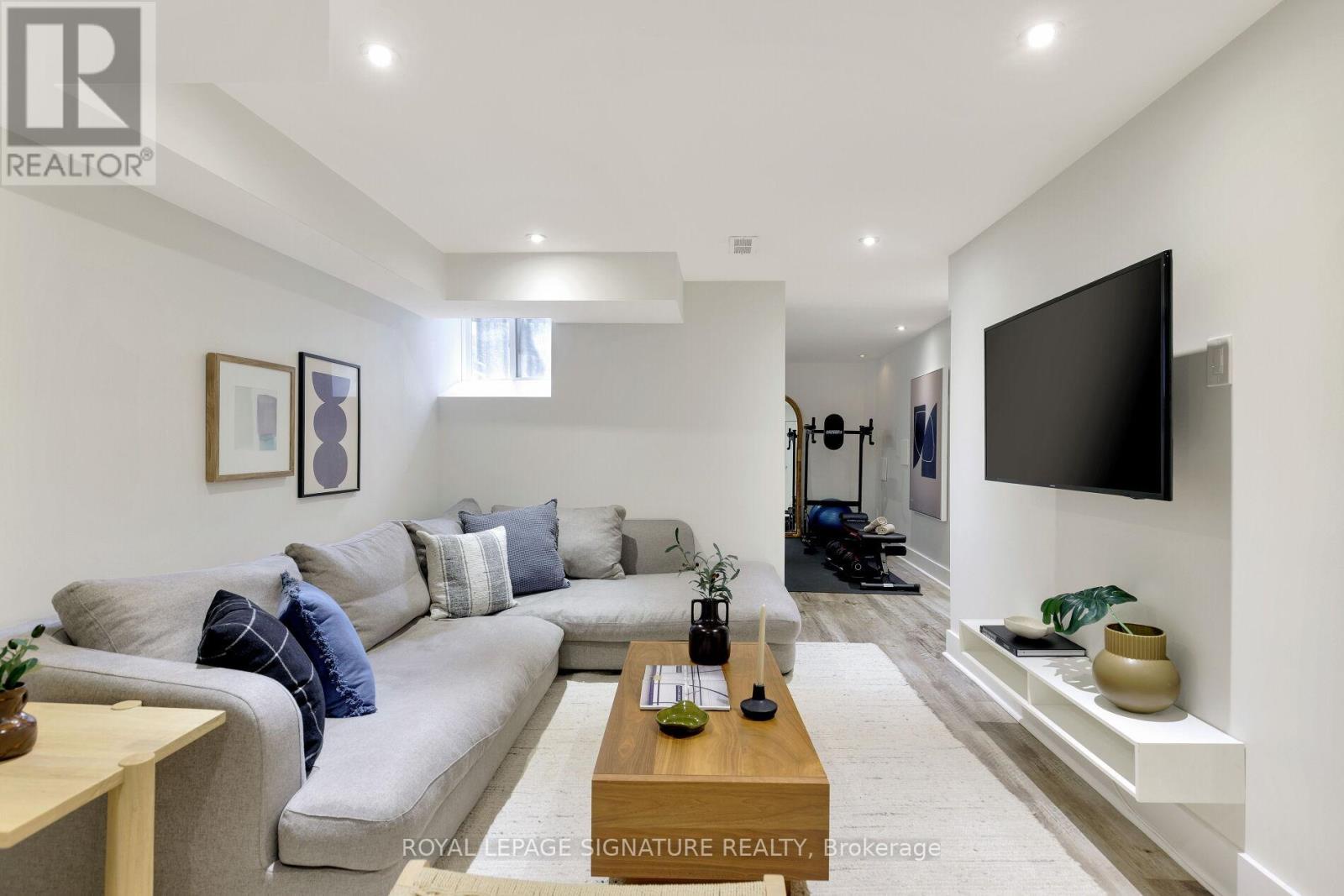 54 Eaton Avenue, Toronto (danforth), Ontario