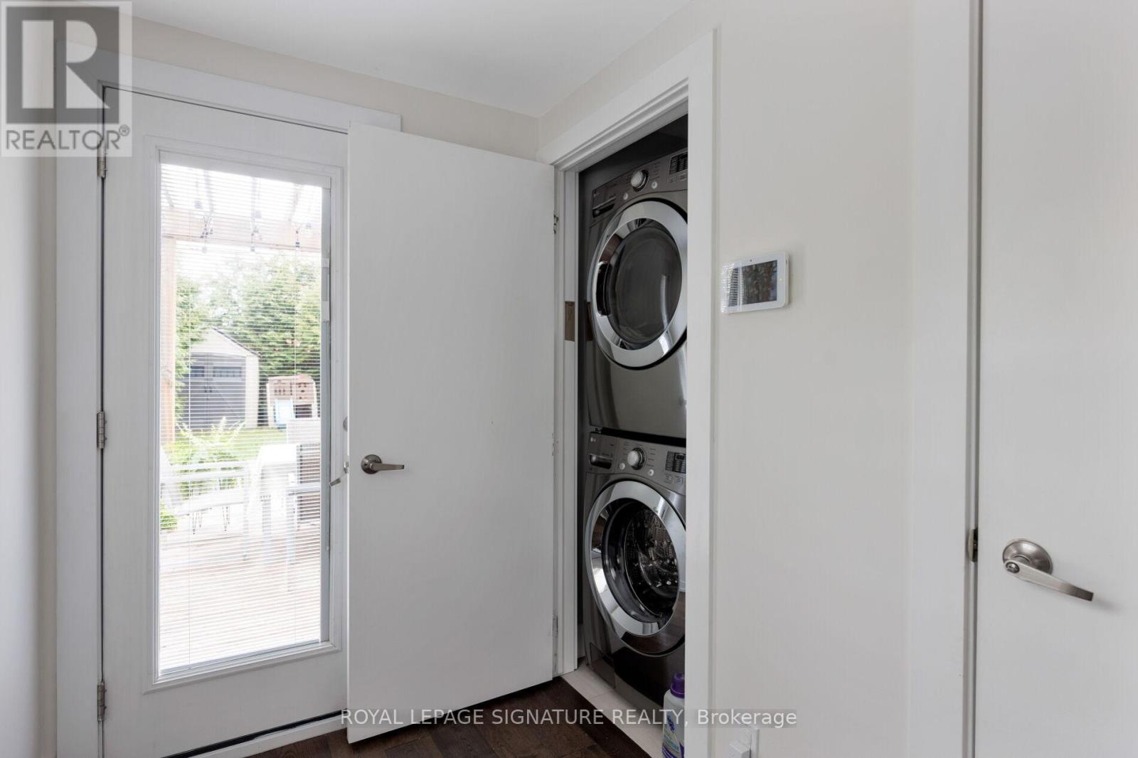 54 Eaton Avenue, Toronto (danforth), Ontario