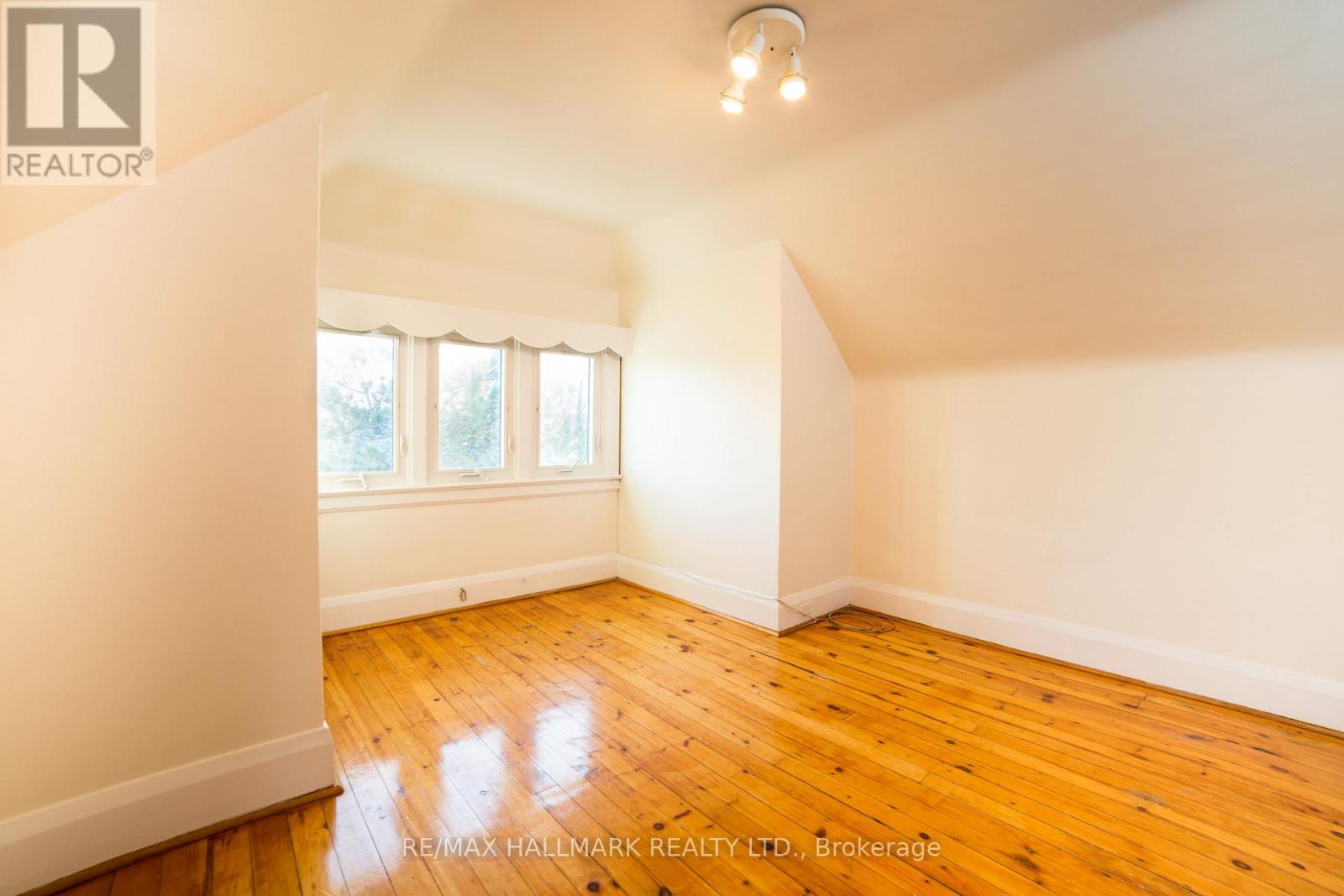 40 Snowdon Avenue, Toronto (lawrence Park North), Ontario