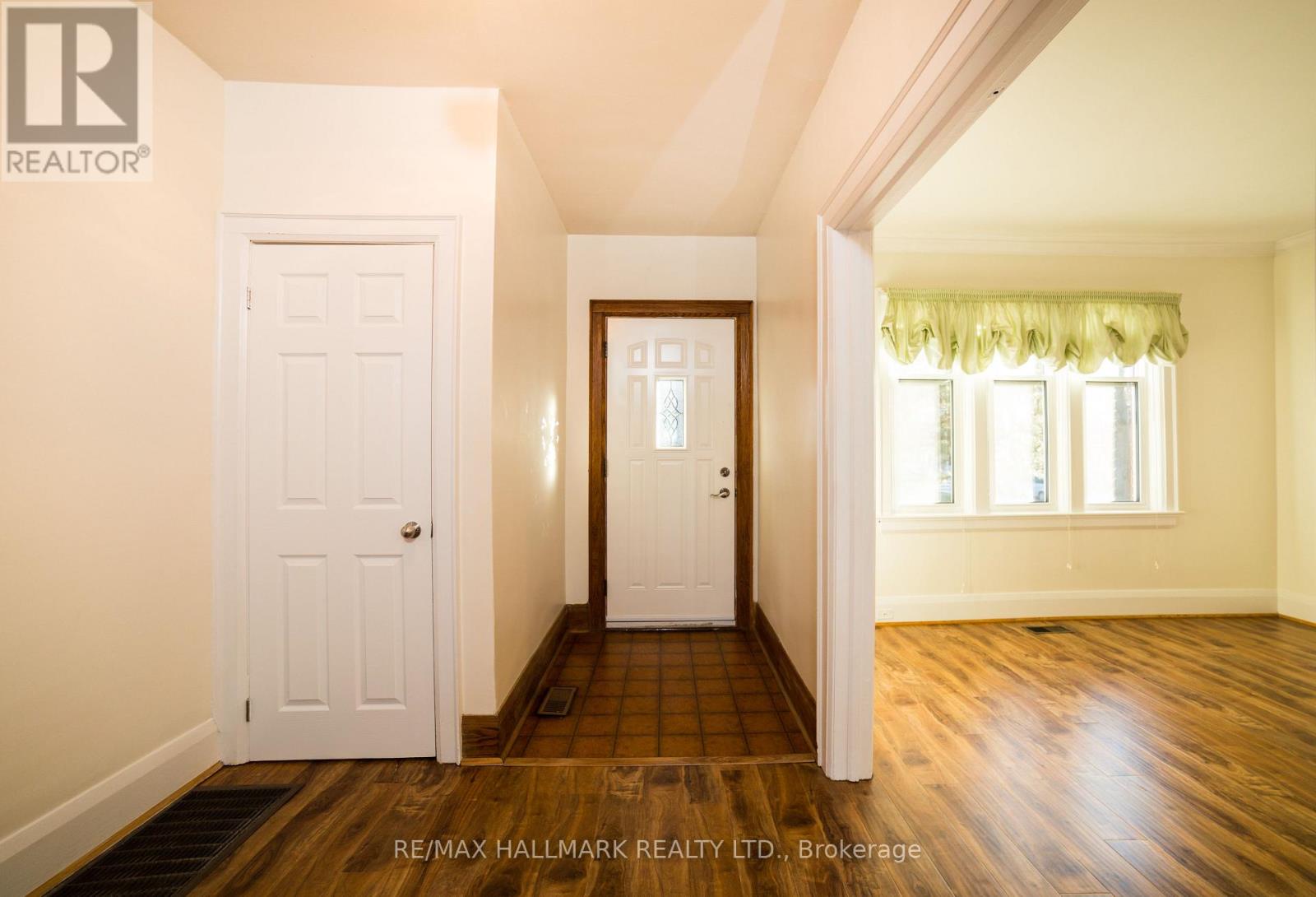 40 Snowdon Avenue, Toronto (lawrence Park North), Ontario