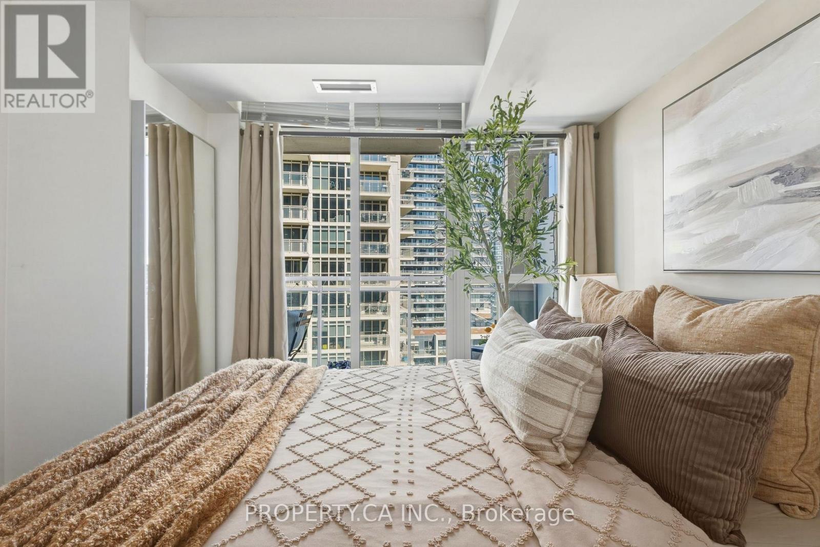 1604 - 35 Bastion Street, Toronto (niagara), Ontario