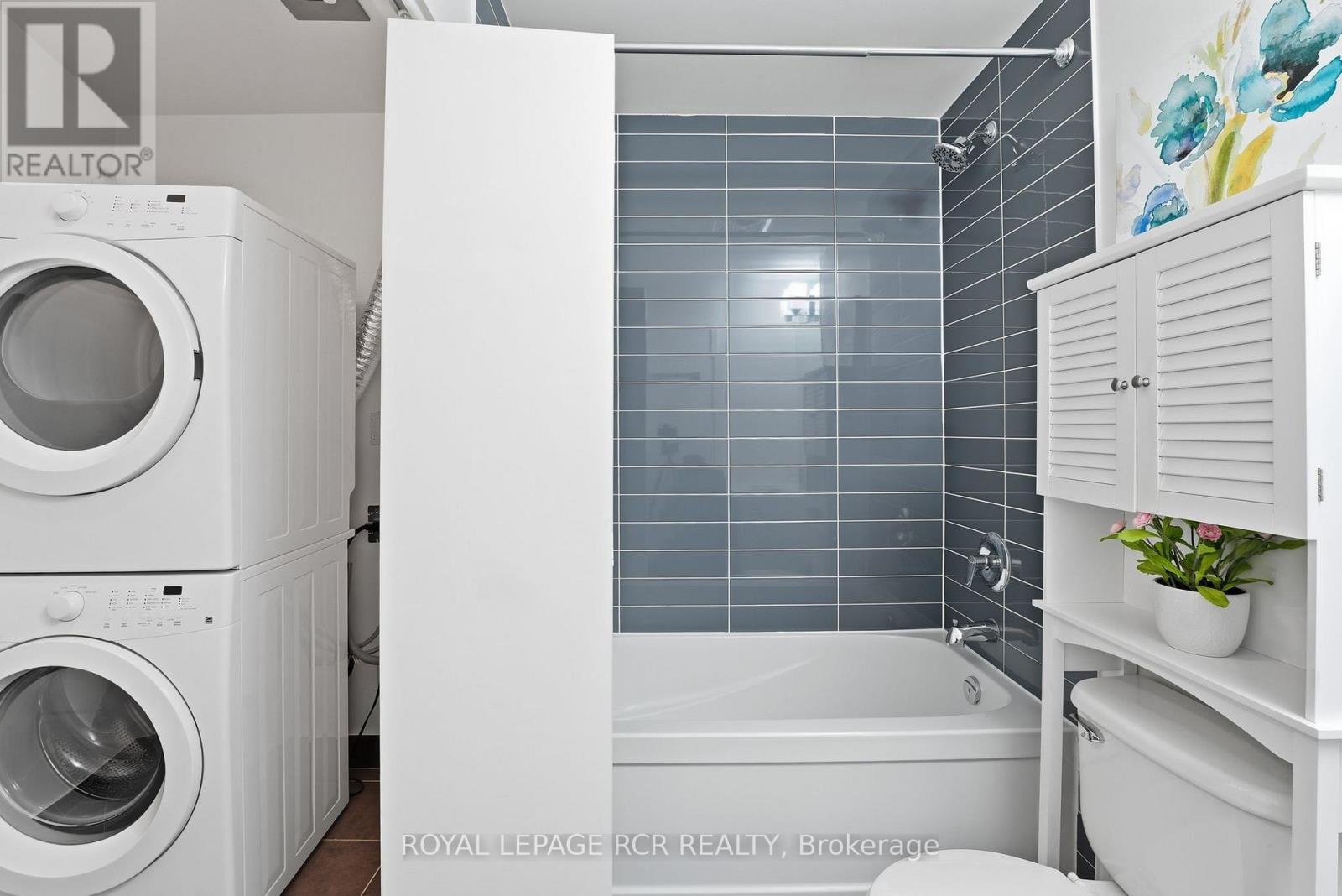 1210 - 150 East Liberty Street, Toronto (niagara), Ontario