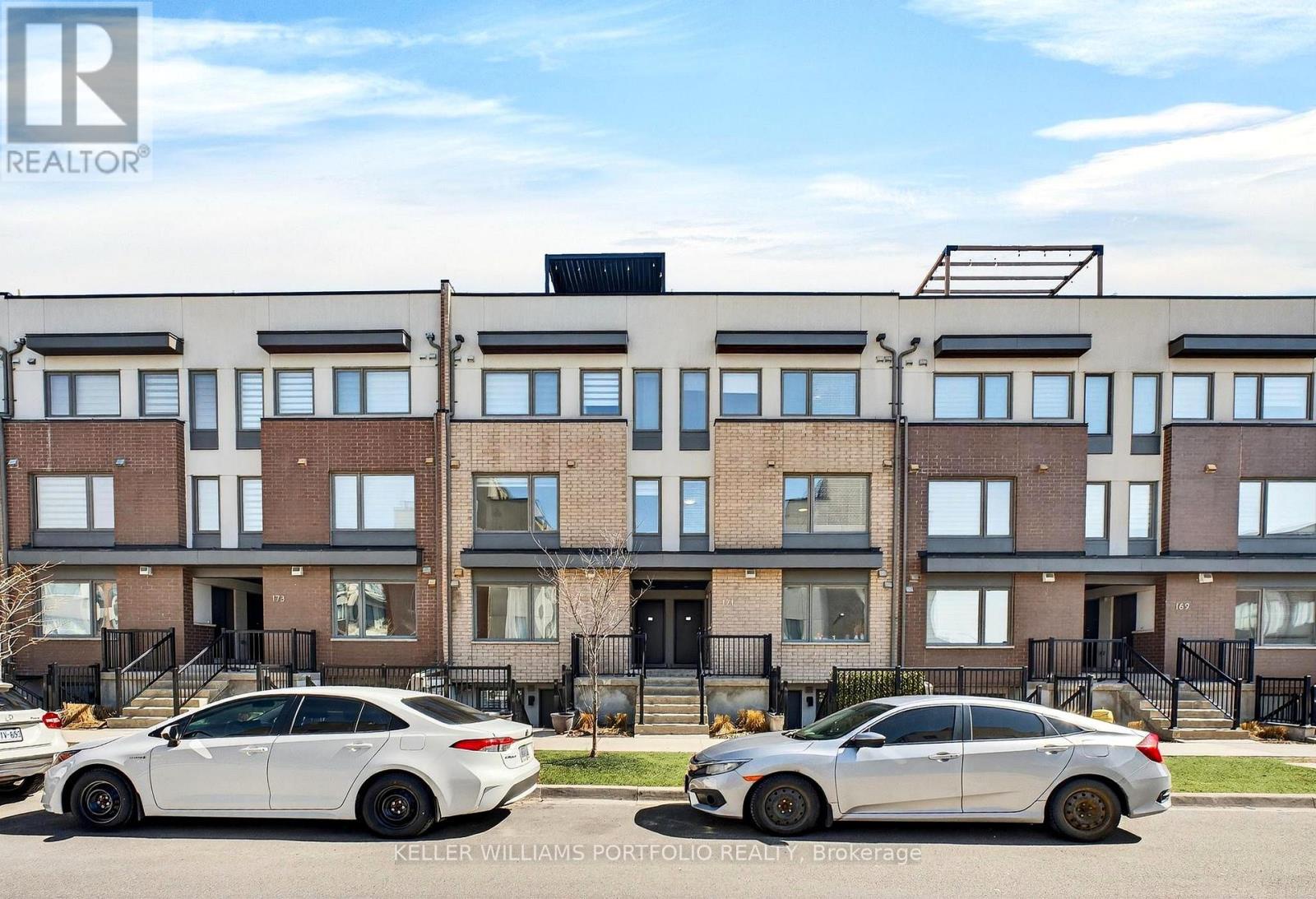 7 - 171 William Duncan Road, Toronto (downsview-roding-cfb), Ontario