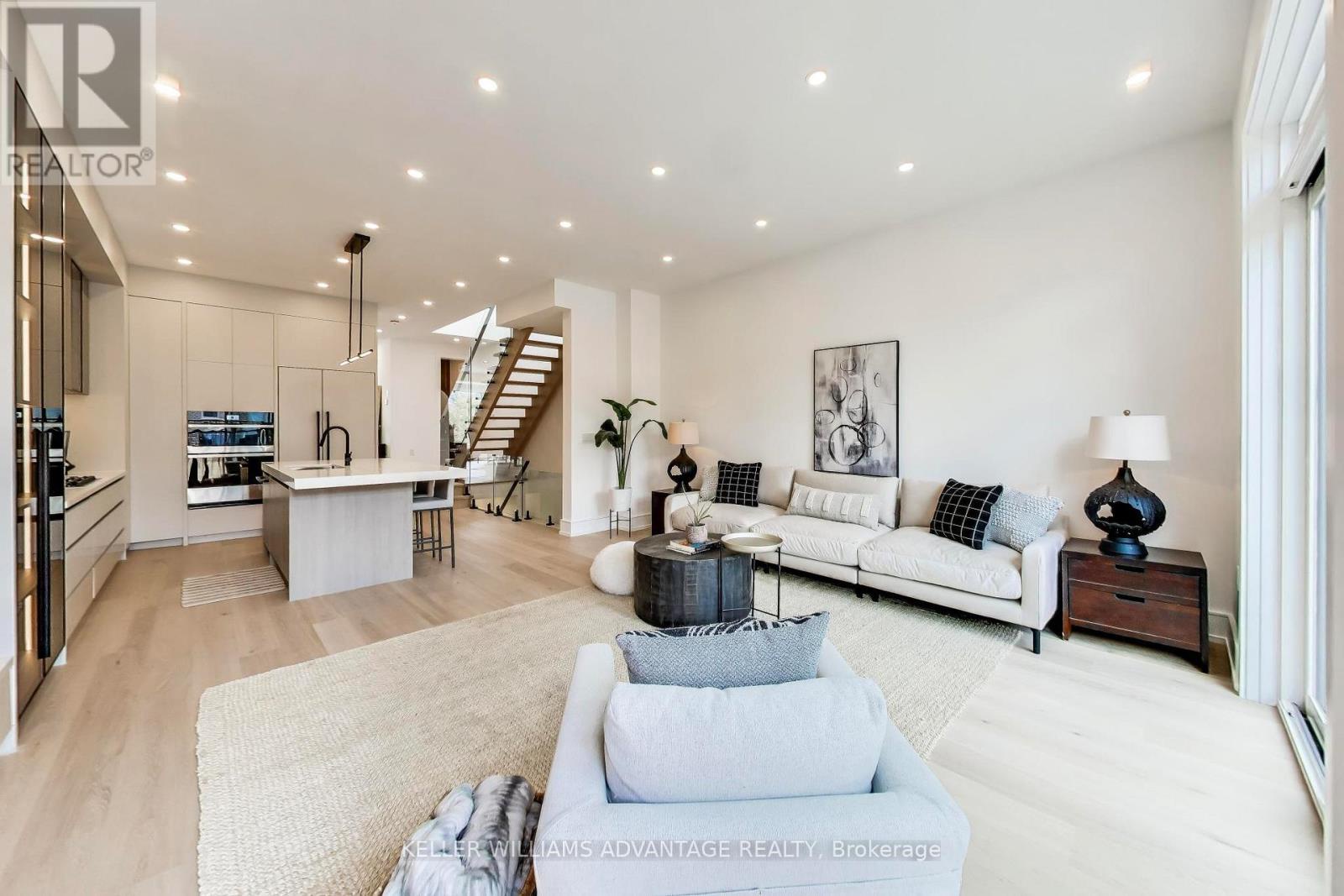 104 Yardley Avenue, Toronto (o'connor-parkview), Ontario