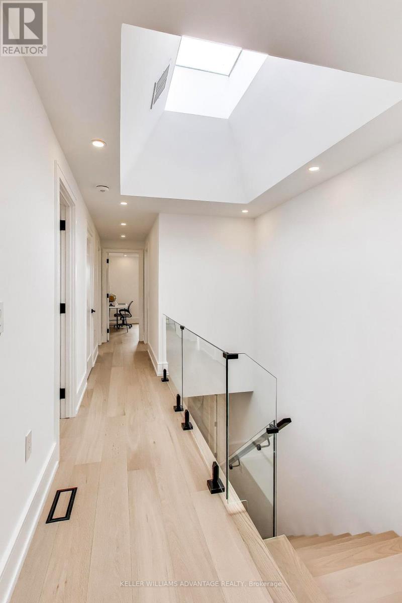 104 Yardley Avenue, Toronto (o'connor-parkview), Ontario