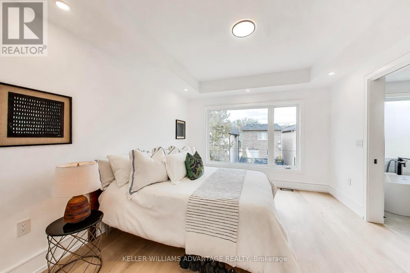 104 Yardley Avenue, Toronto (o'connor-parkview), Ontario