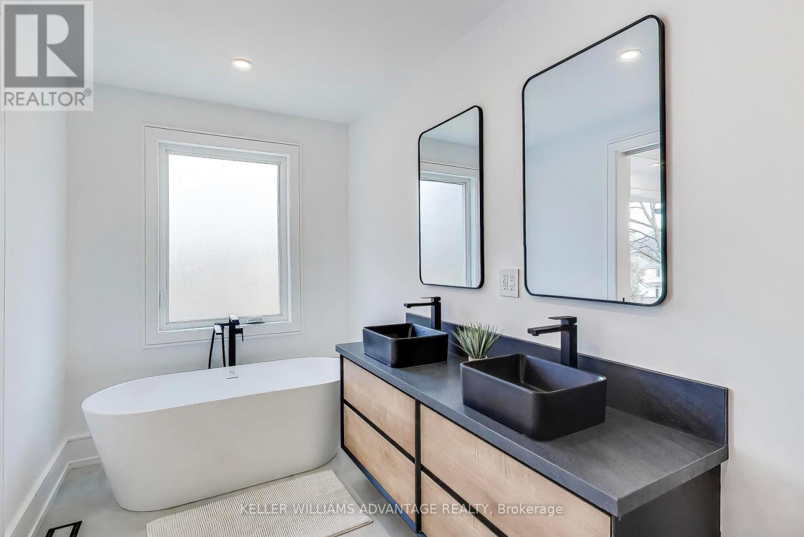 104 Yardley Avenue, Toronto (o'connor-parkview), Ontario