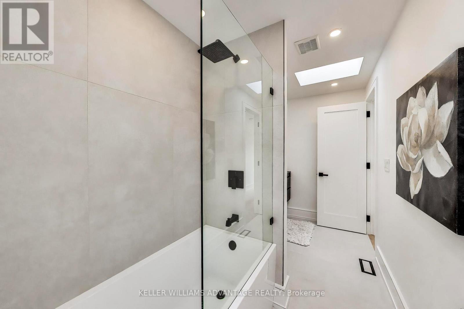 104 Yardley Avenue, Toronto (o'connor-parkview), Ontario