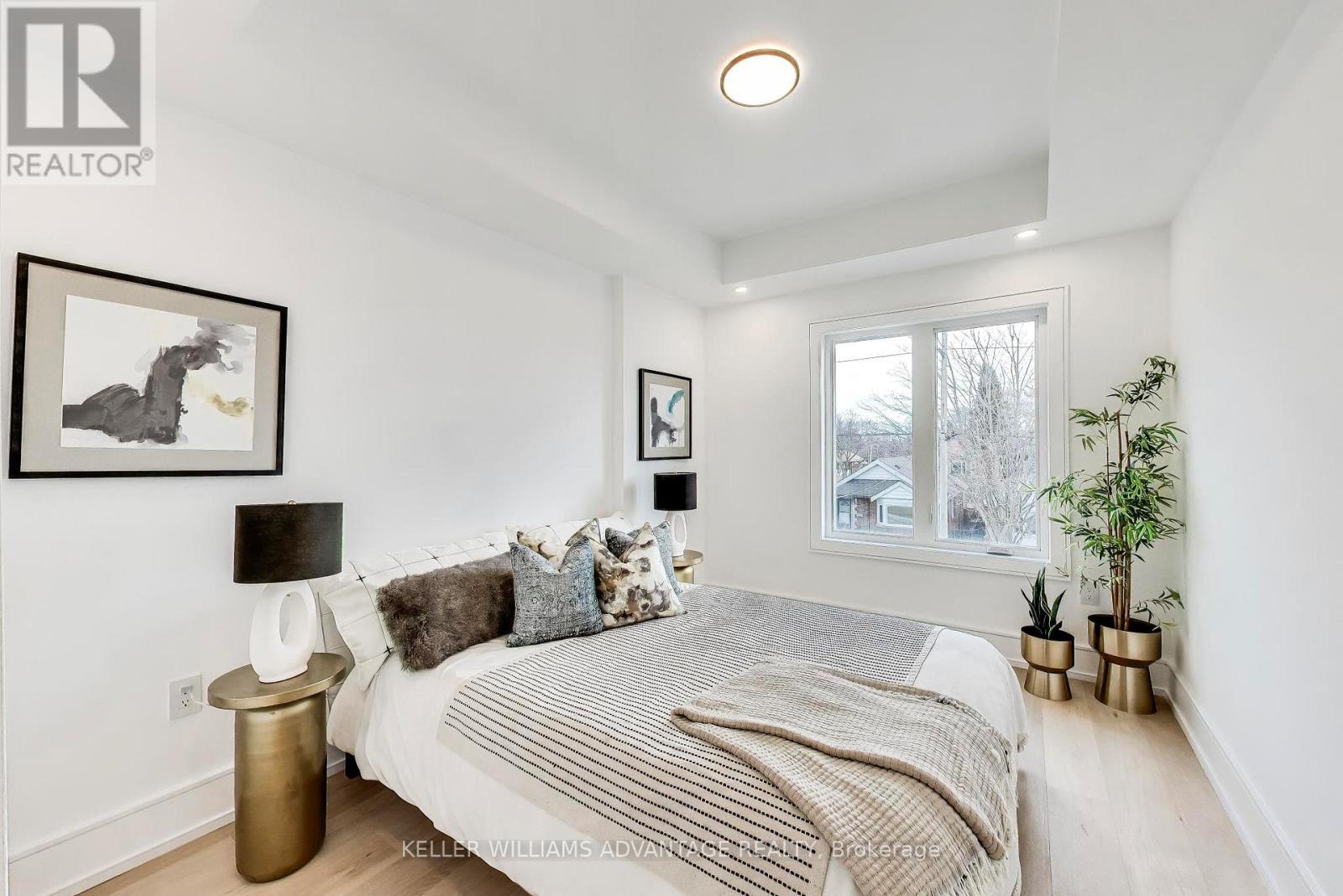 104 Yardley Avenue, Toronto (o'connor-parkview), Ontario