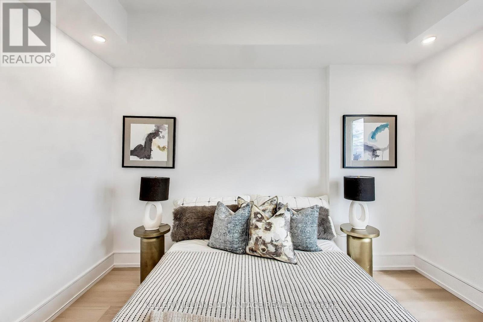 104 Yardley Avenue, Toronto (o'connor-parkview), Ontario