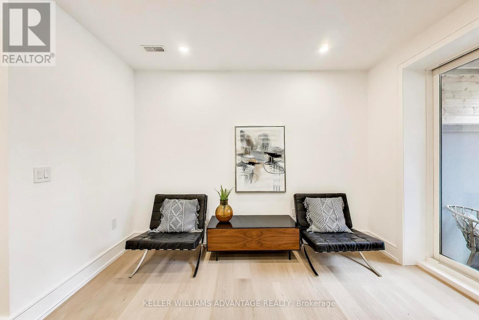 104 Yardley Avenue, Toronto (o'connor-parkview), Ontario