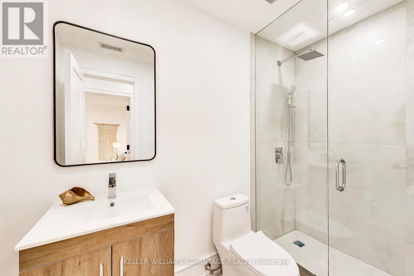 104 Yardley Avenue, Toronto (o'connor-parkview), Ontario