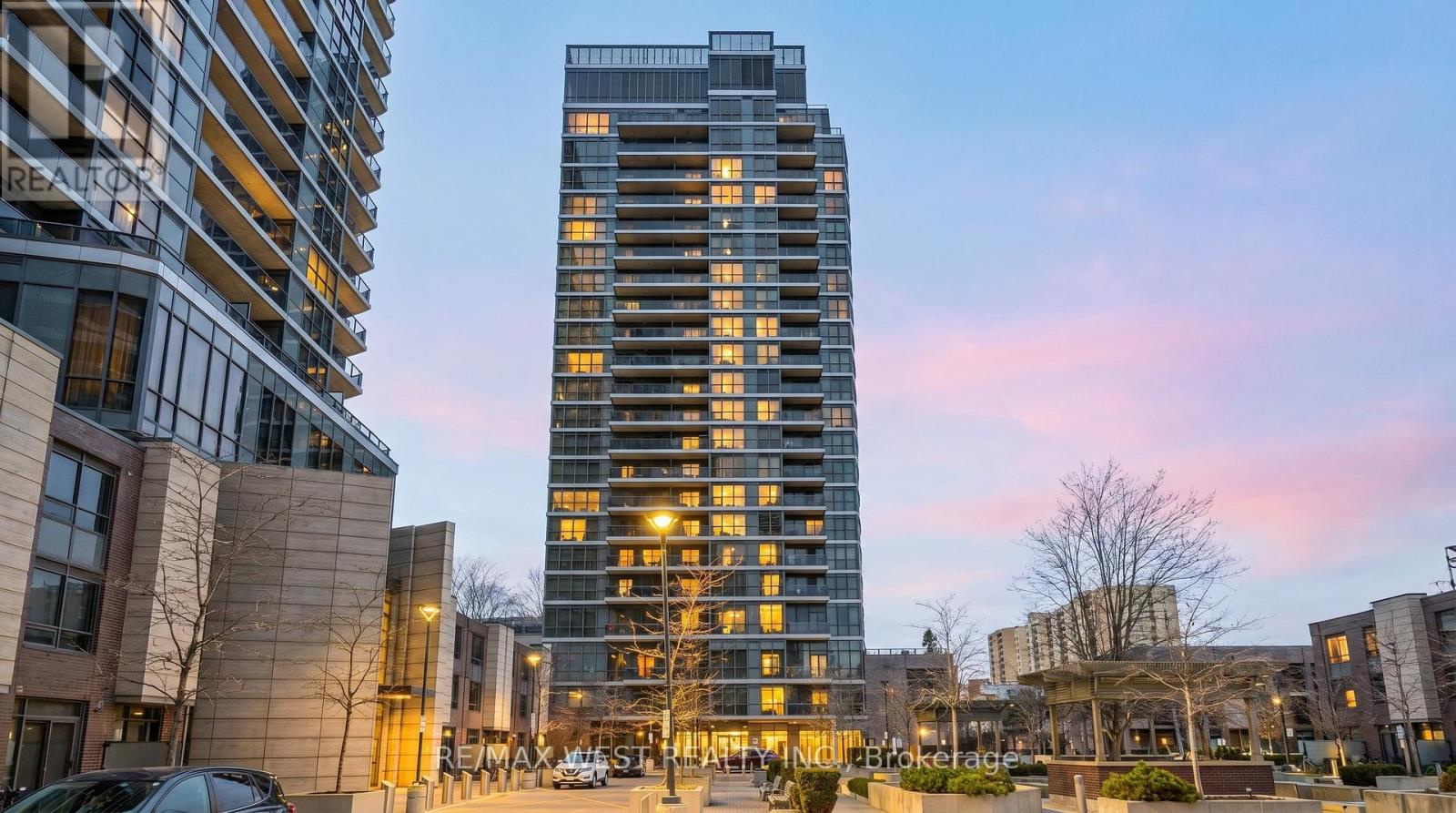 905 - 1 Valhalla Inn Road, Toronto (islington-city Centre West), Ontario