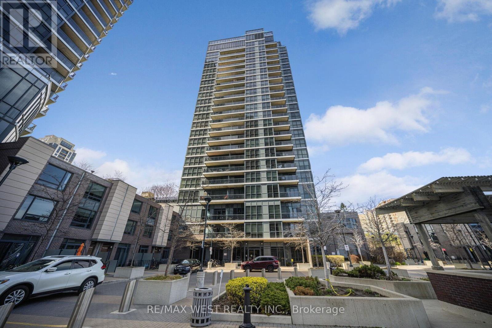 905 - 1 Valhalla Inn Road, Toronto (islington-city Centre West), Ontario