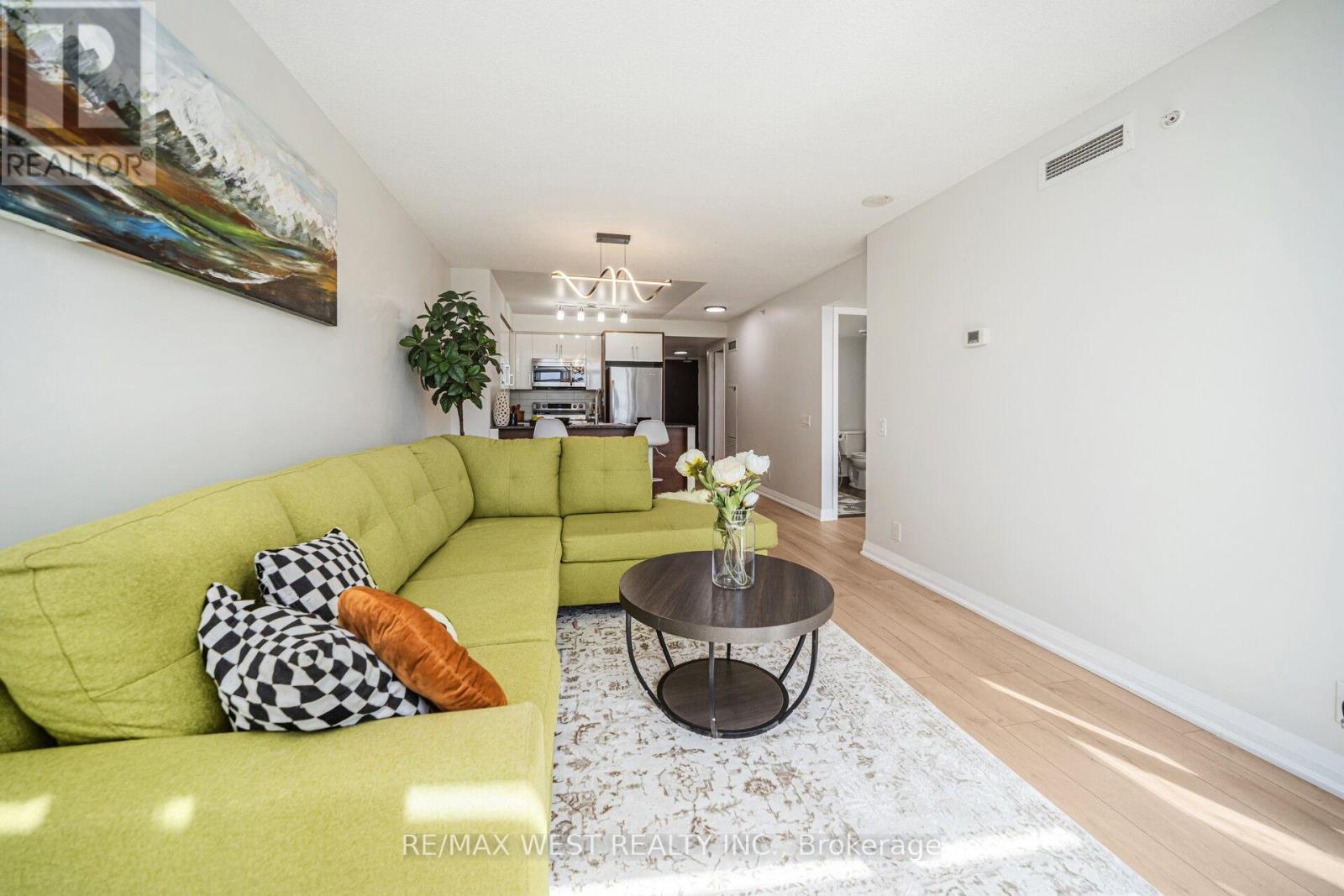 905 - 1 Valhalla Inn Road, Toronto (islington-city Centre West), Ontario
