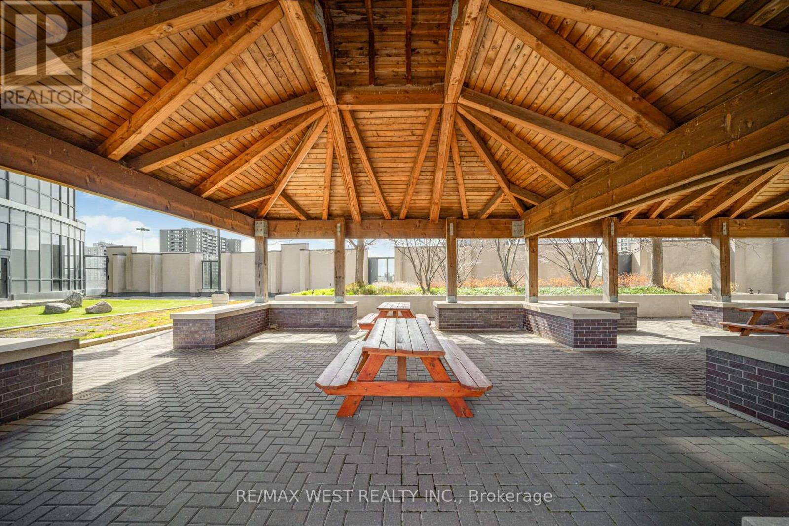 905 - 1 Valhalla Inn Road, Toronto (islington-city Centre West), Ontario
