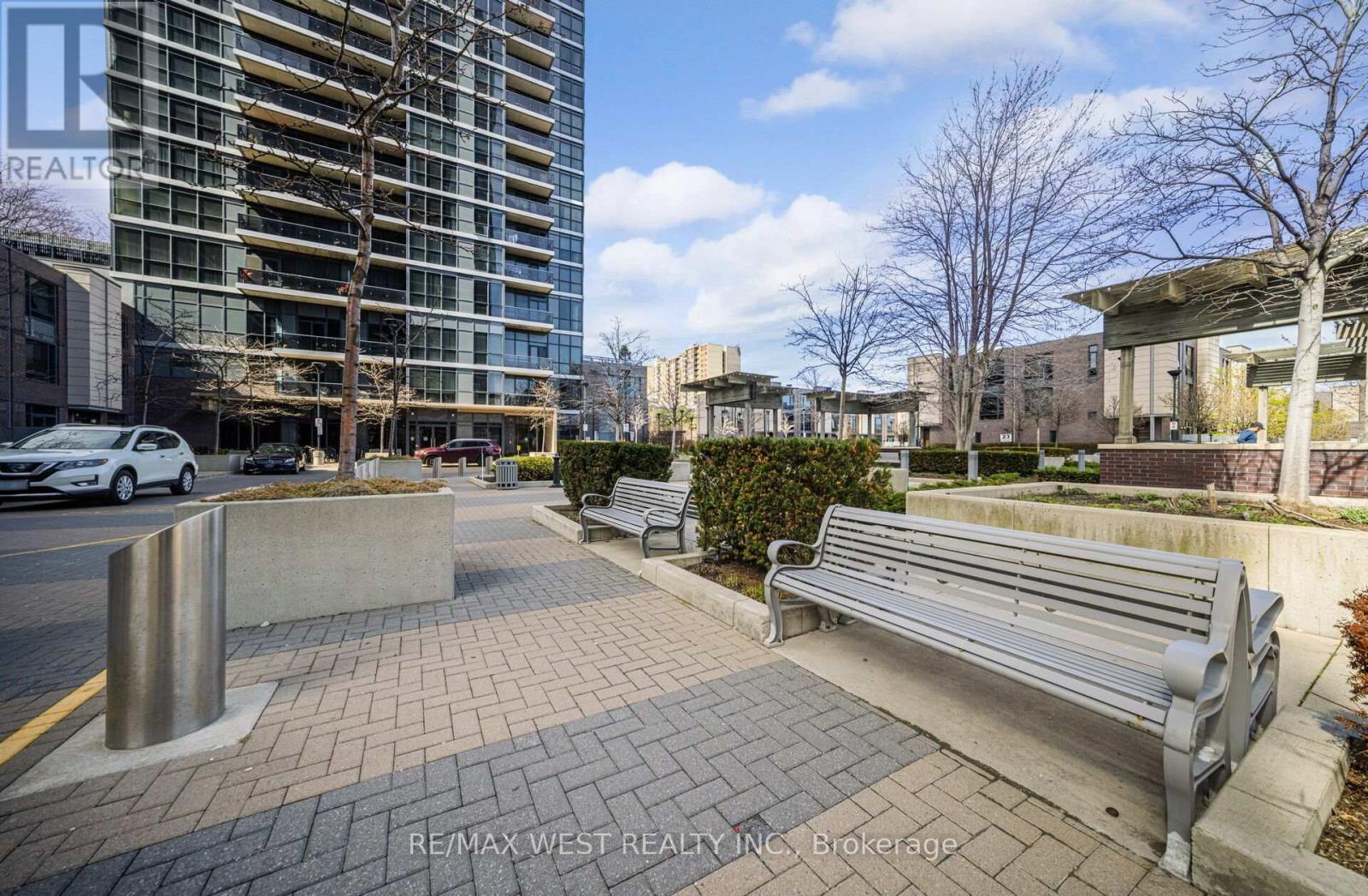 905 - 1 Valhalla Inn Road, Toronto (islington-city Centre West), Ontario