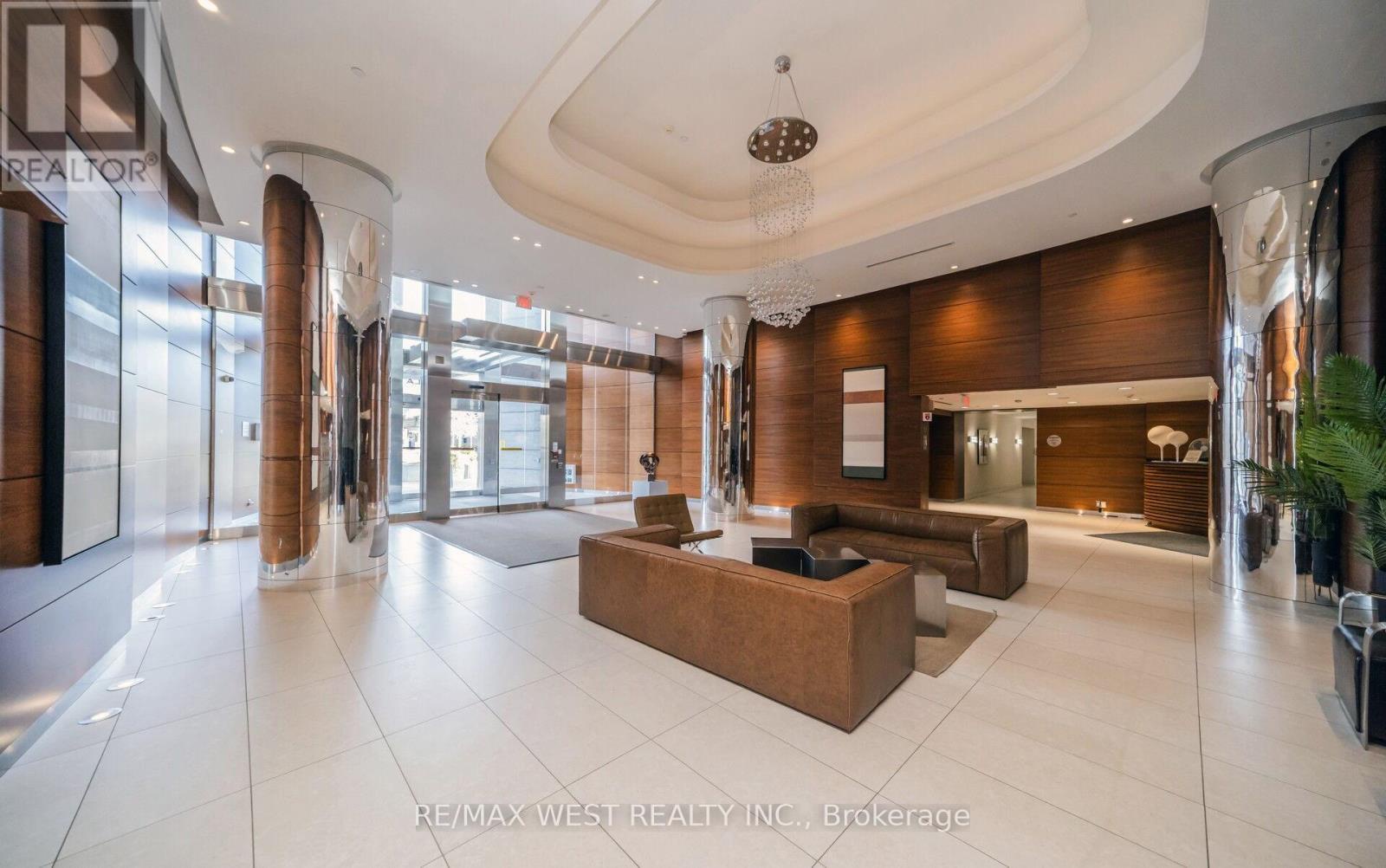 905 - 1 Valhalla Inn Road, Toronto (islington-city Centre West), Ontario