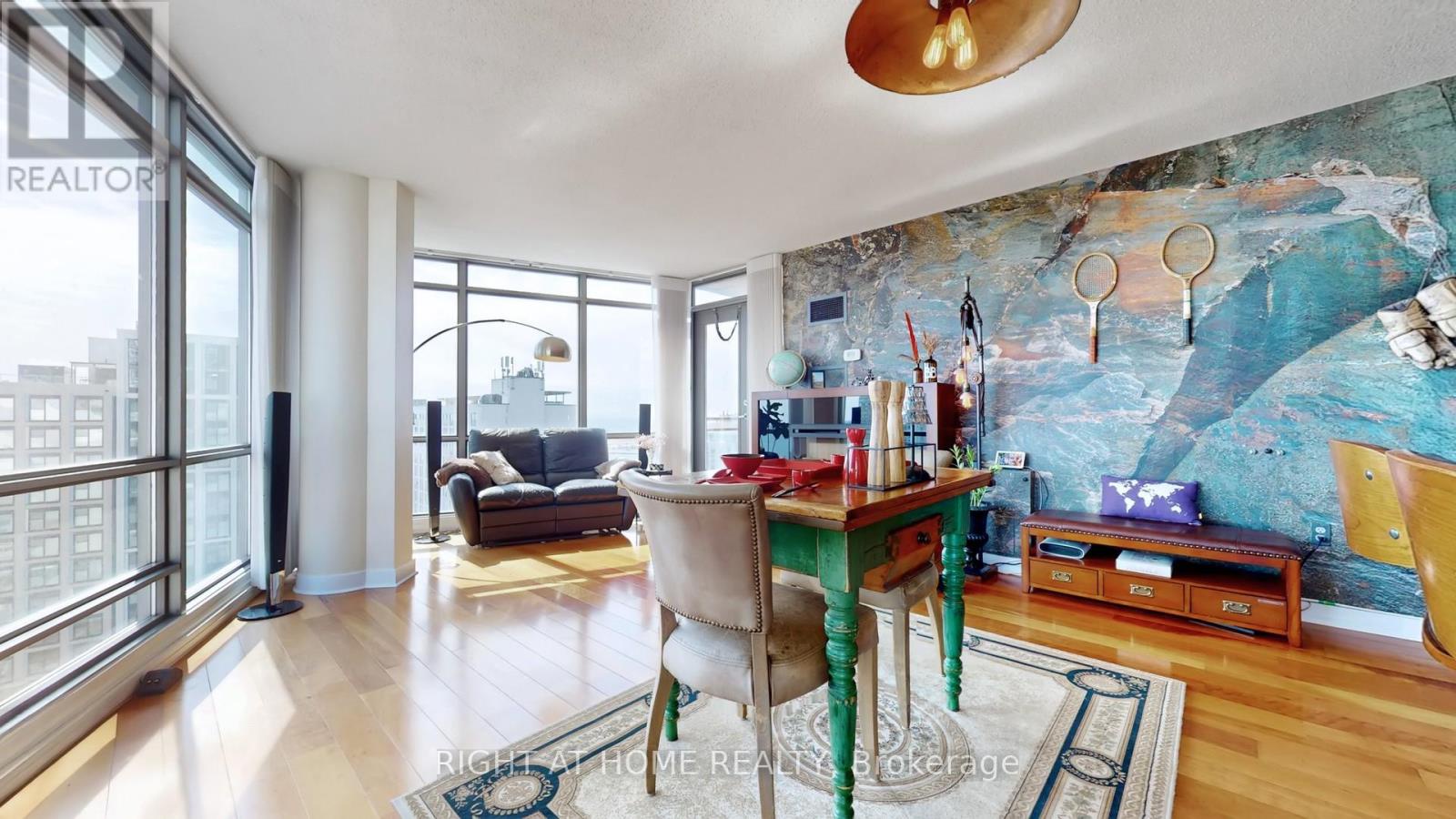2102 - 5 Mariner Terrace, Toronto (waterfront Communities), Ontario