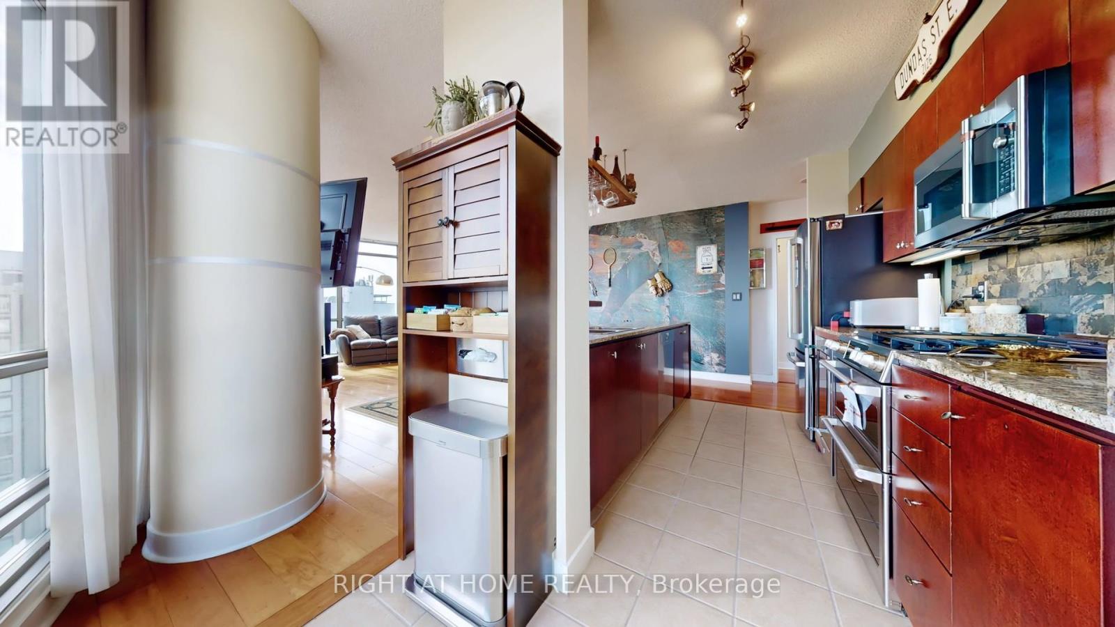 2102 - 5 Mariner Terrace, Toronto (waterfront Communities), Ontario