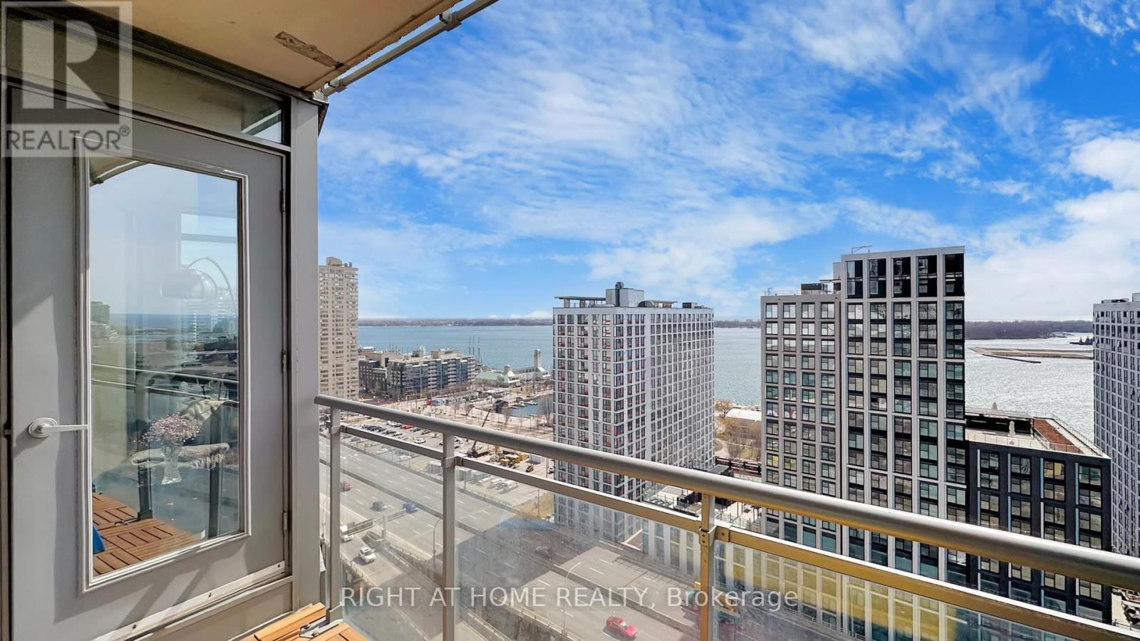 2102 - 5 Mariner Terrace, Toronto (waterfront Communities), Ontario