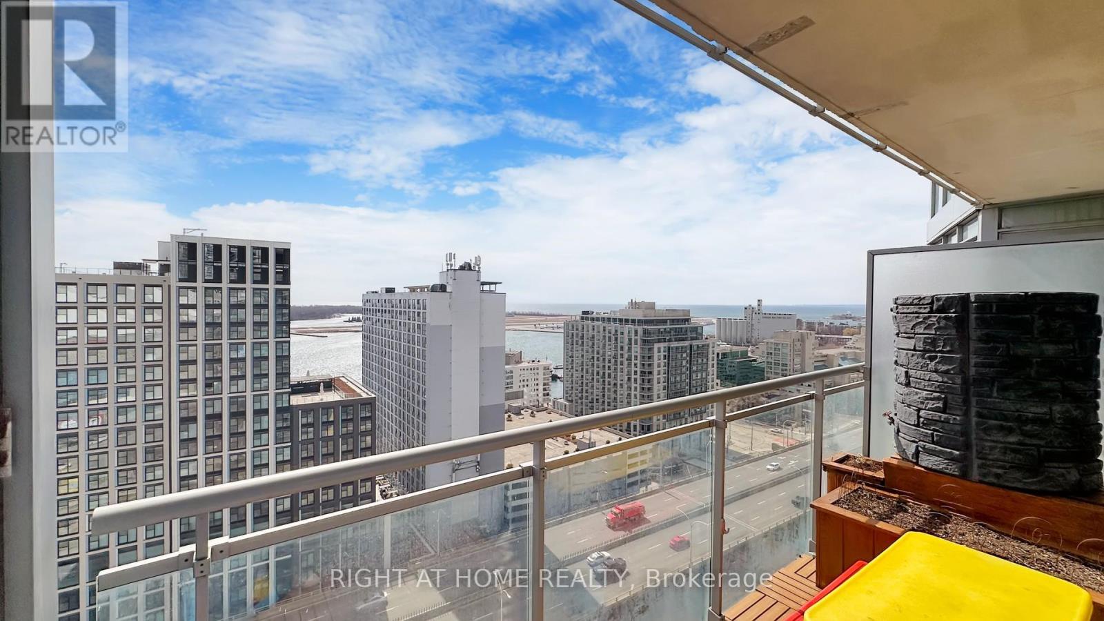 2102 - 5 Mariner Terrace, Toronto (waterfront Communities), Ontario