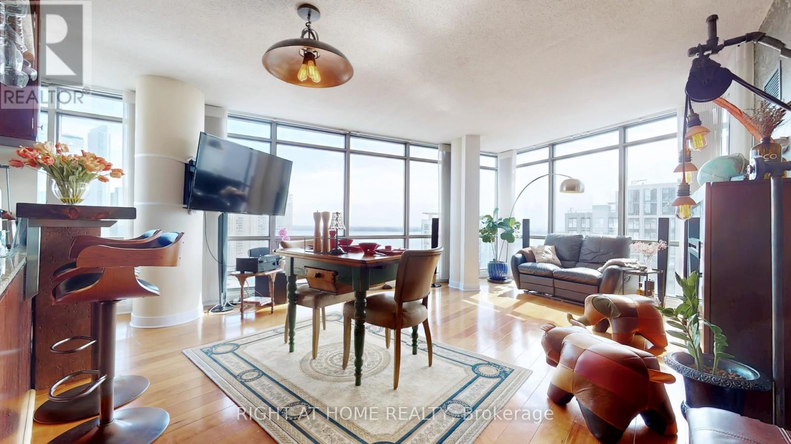 2102 - 5 Mariner Terrace, Toronto (waterfront Communities), Ontario