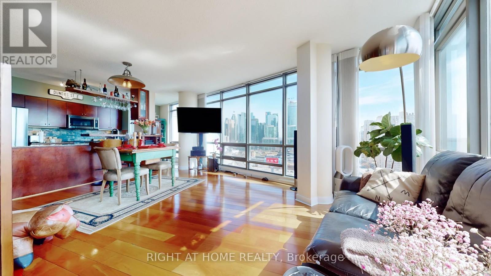 2102 - 5 Mariner Terrace, Toronto (waterfront Communities), Ontario