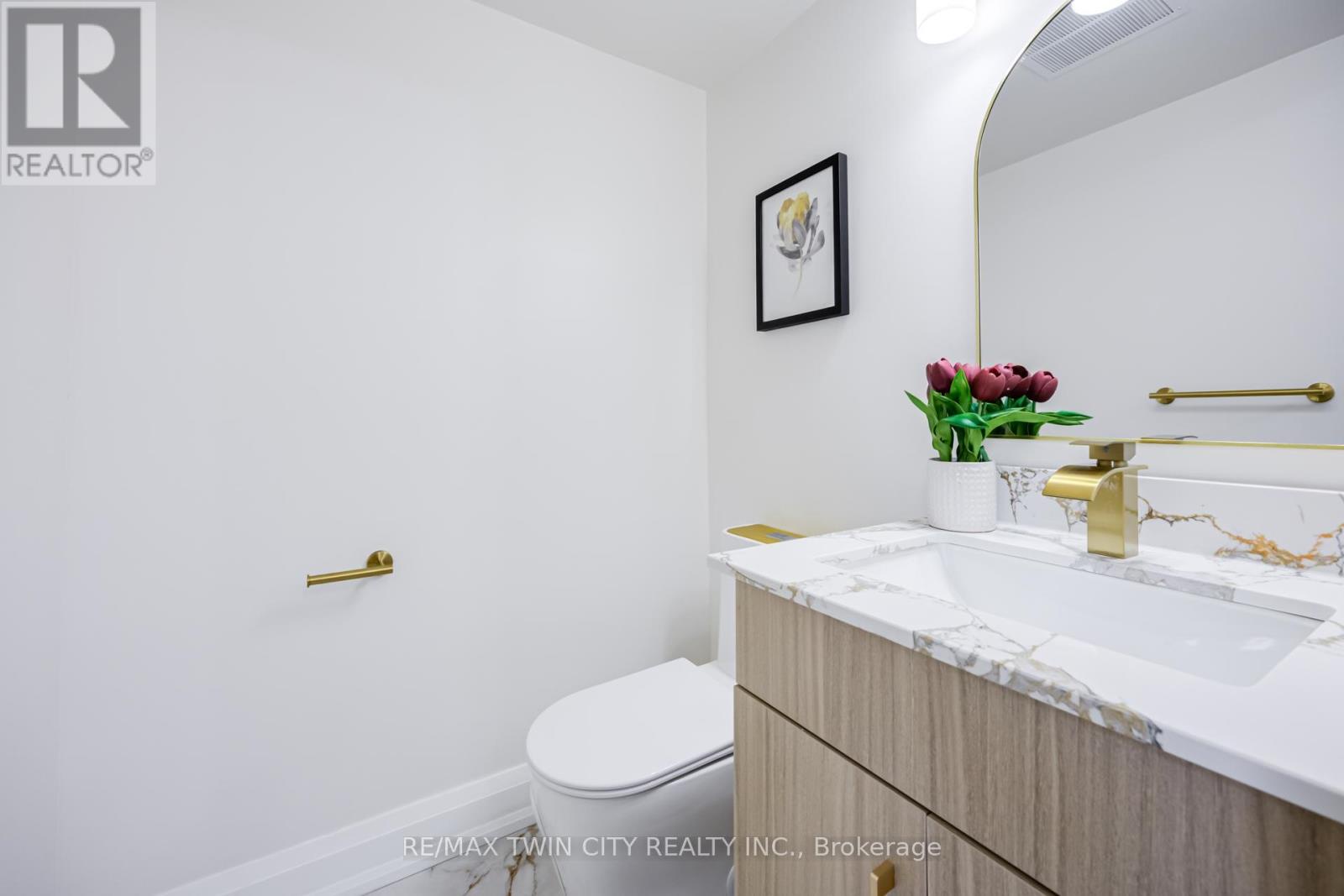 #304 - 20 Edgecliff Golfway, Toronto (flemingdon Park), Ontario
