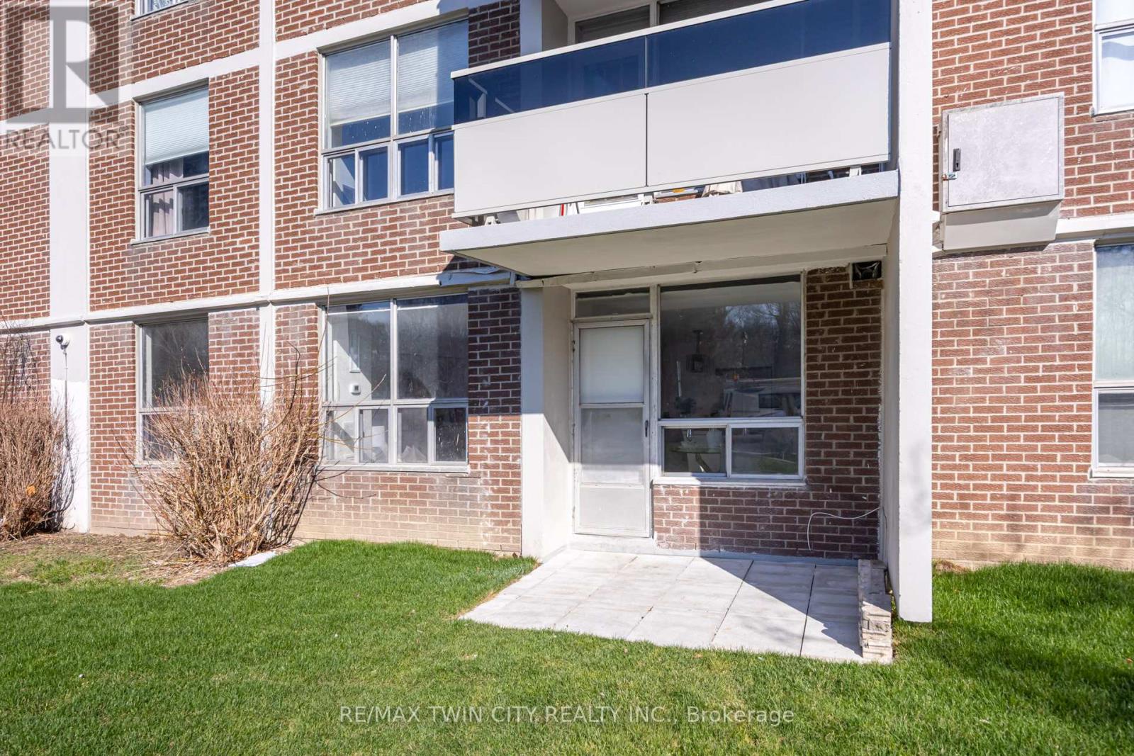 #304 - 20 Edgecliff Golfway, Toronto (flemingdon Park), Ontario