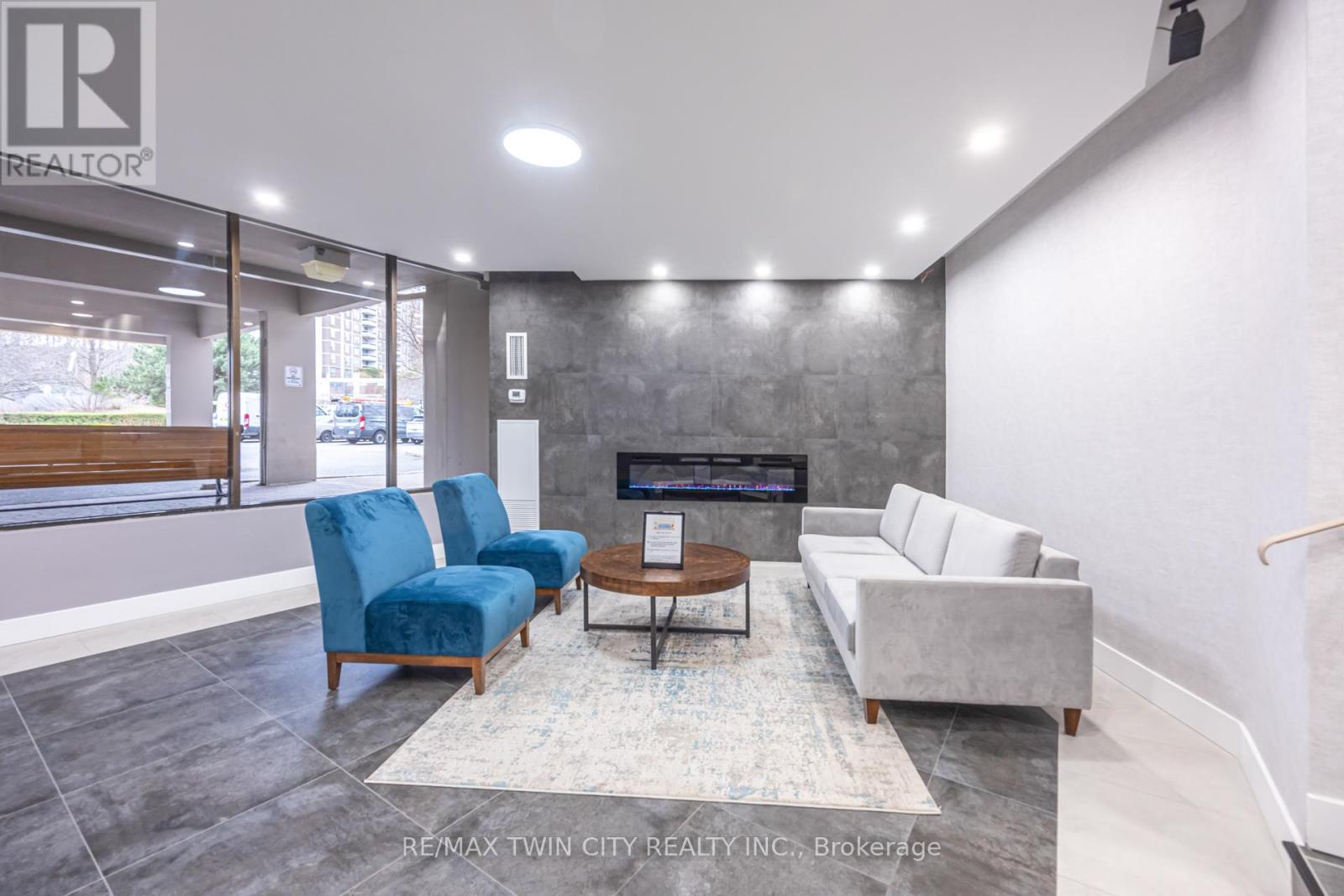 #304 - 20 Edgecliff Golfway, Toronto (flemingdon Park), Ontario