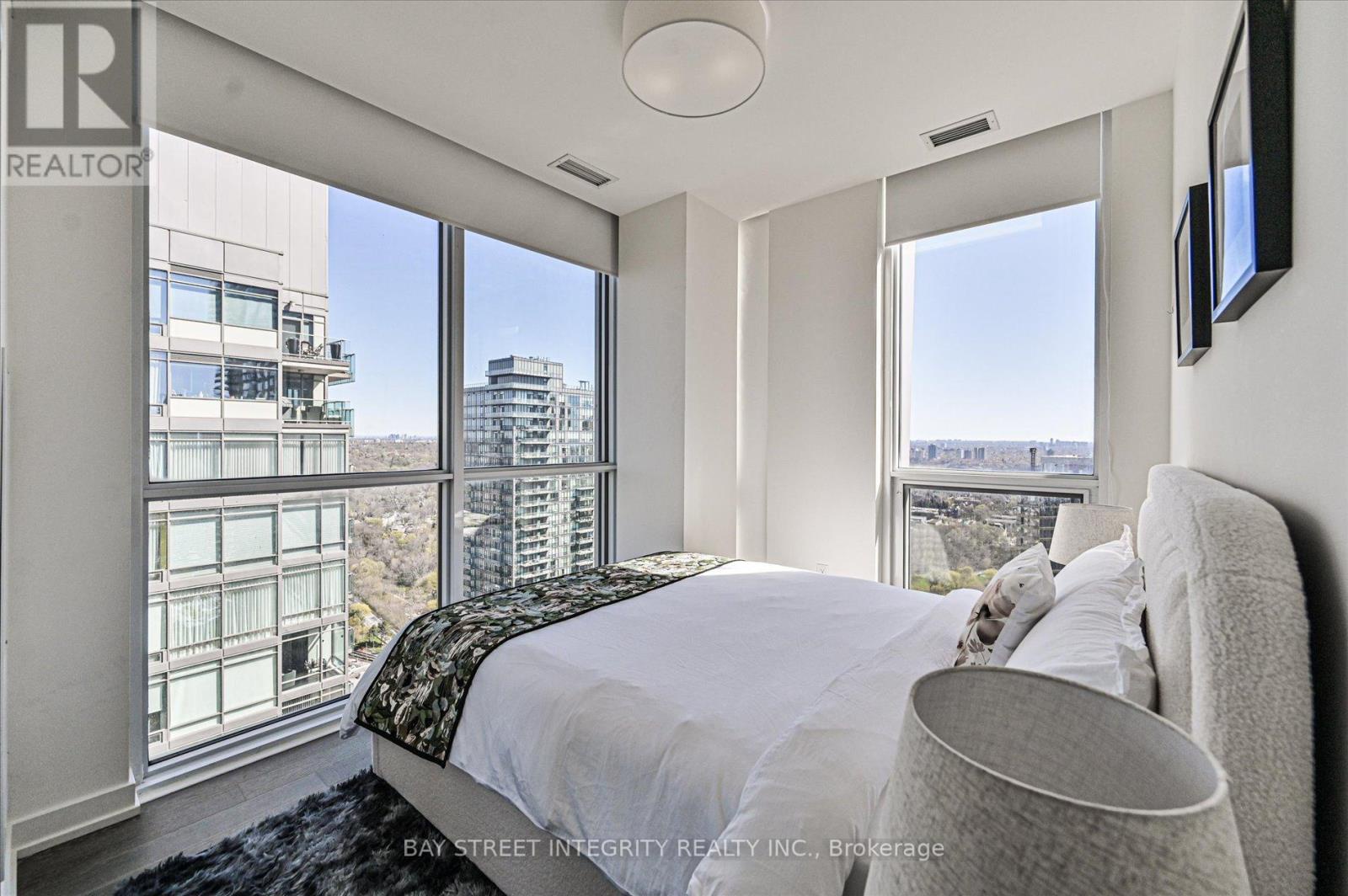 3208 - 1 Yorkville Avenue, Toronto (annex), Ontario
