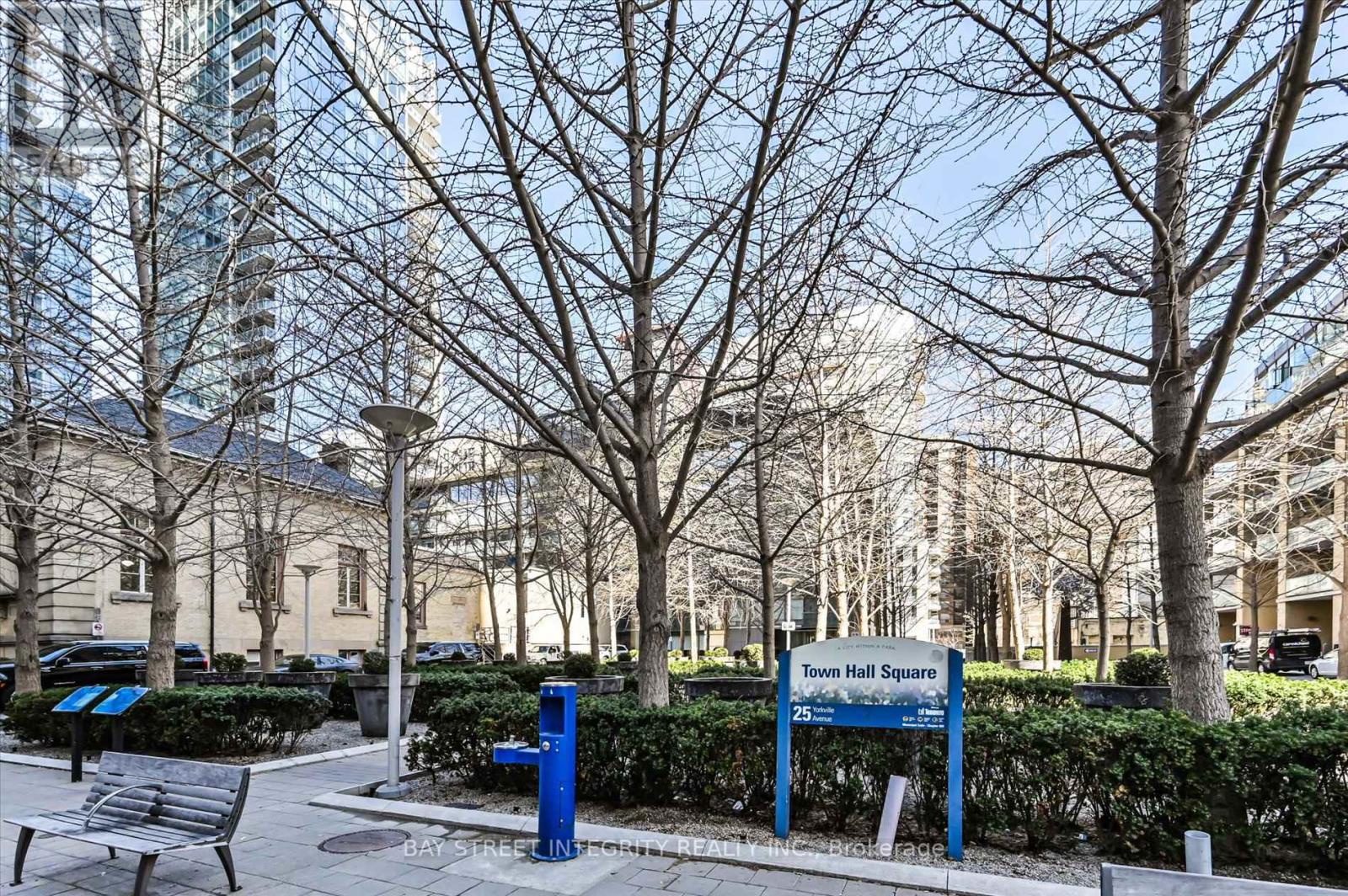 3208 - 1 Yorkville Avenue, Toronto (annex), Ontario