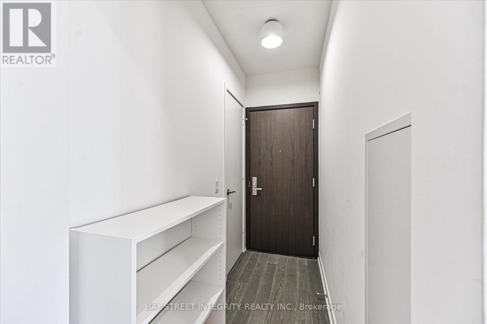 3208 - 1 Yorkville Avenue, Toronto (annex), Ontario