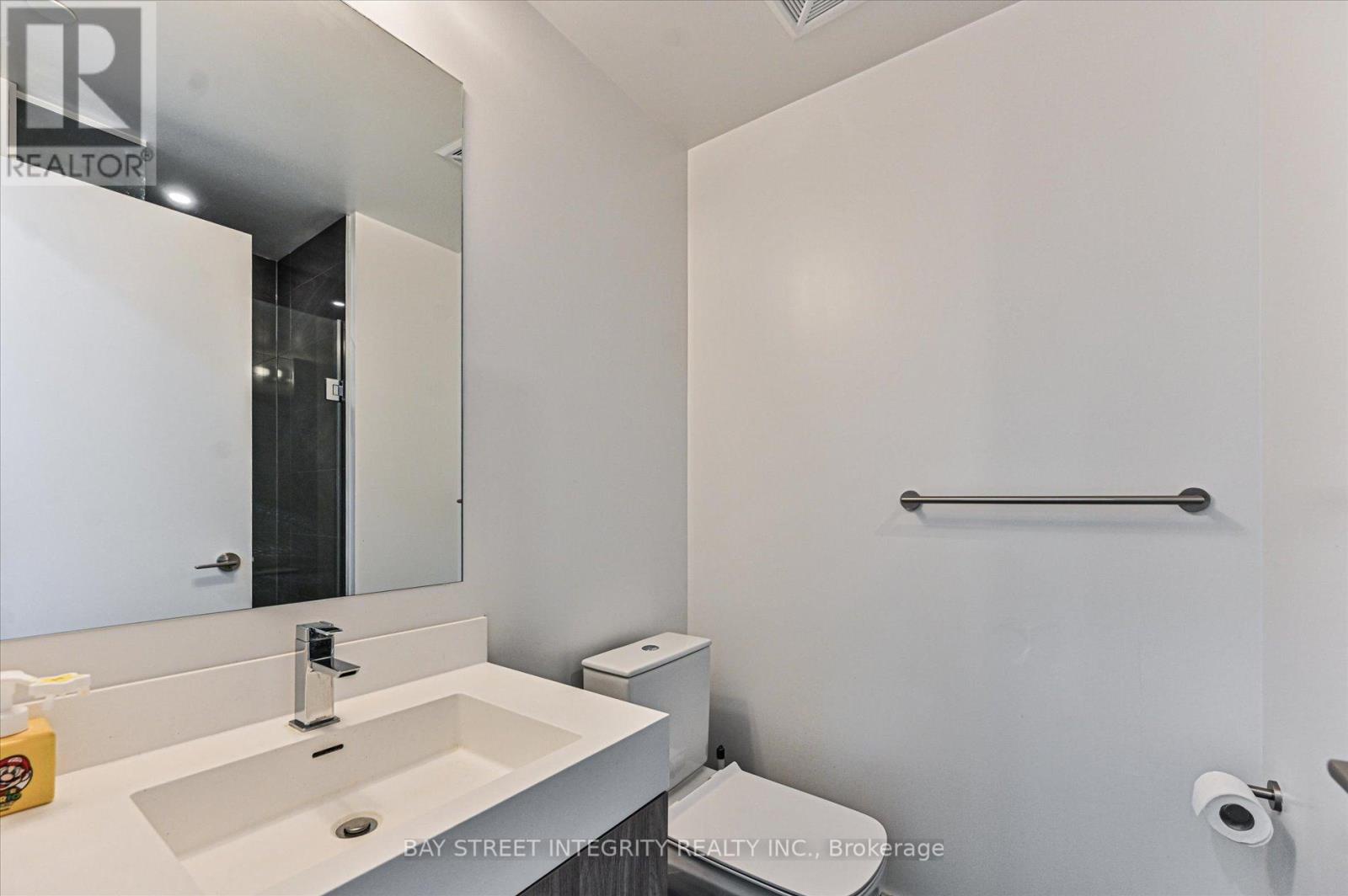 3208 - 1 Yorkville Avenue, Toronto (annex), Ontario