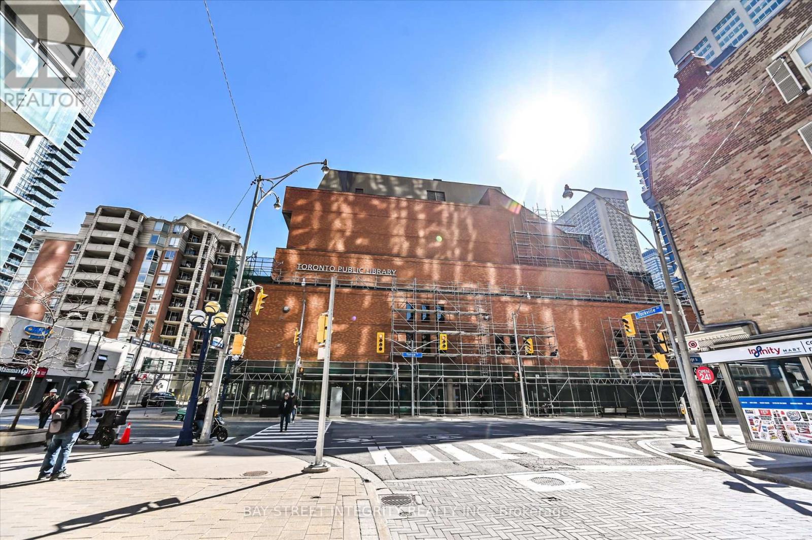 3208 - 1 Yorkville Avenue, Toronto (annex), Ontario