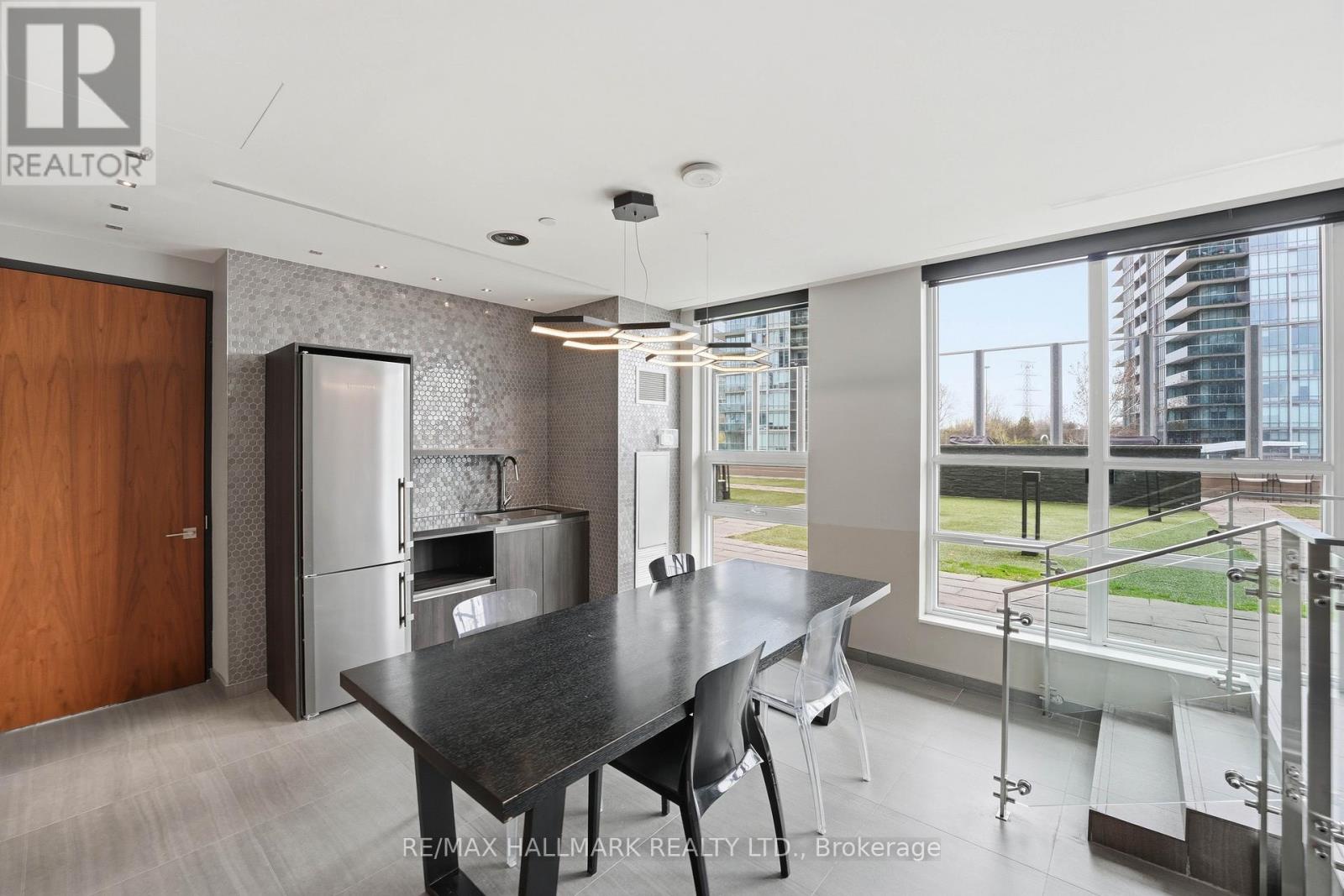 710 - 36 Park Lawn Road, Toronto (mimico), Ontario