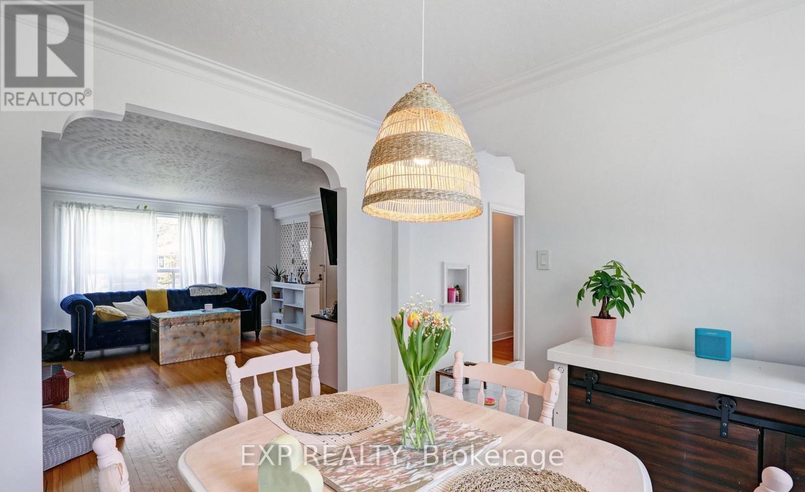 142 Thompson Avenue, Toronto (stonegate-queensway), Ontario