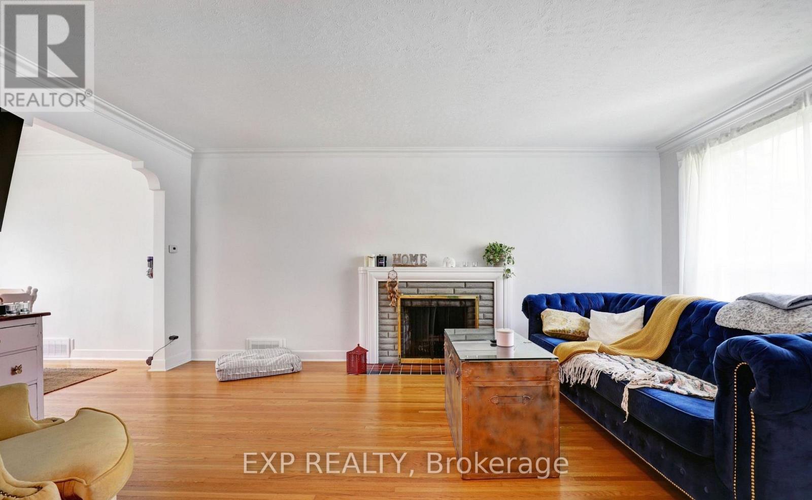 142 Thompson Avenue, Toronto (stonegate-queensway), Ontario