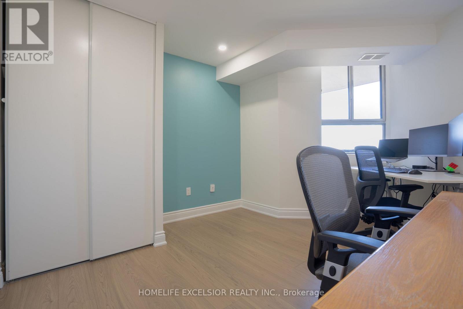 612 - 236 Albion Road, Toronto (elms-old Rexdale), Ontario
