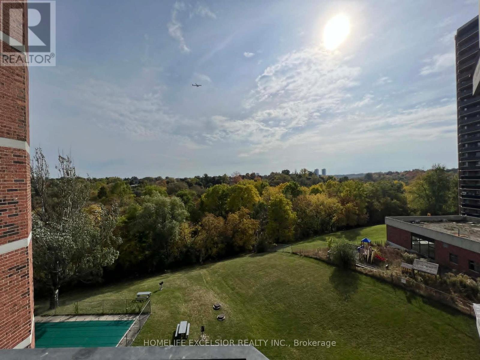 612 - 236 Albion Road, Toronto (elms-old Rexdale), Ontario