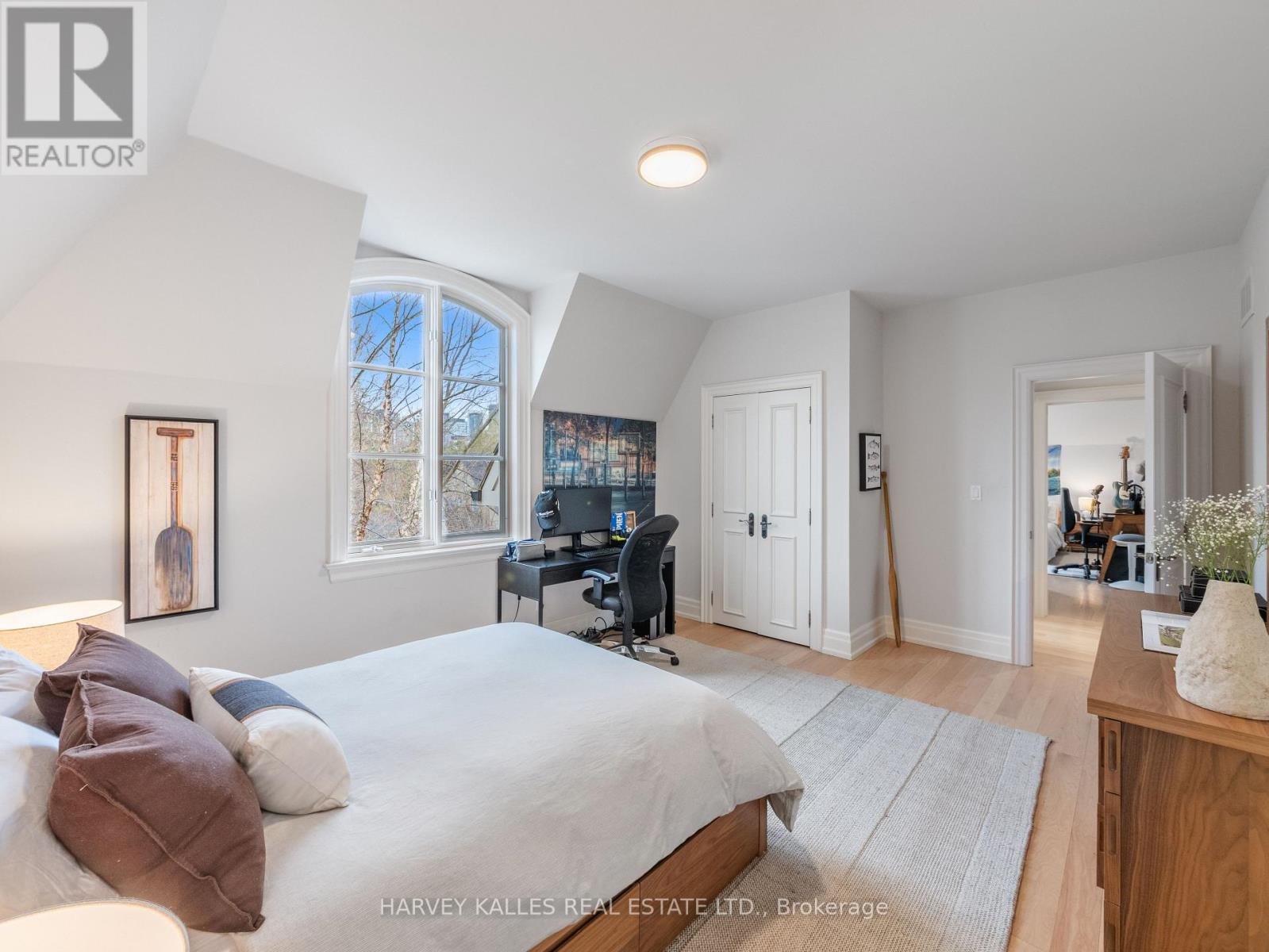 62 Glengowan Road, Toronto (lawrence Park South), Ontario