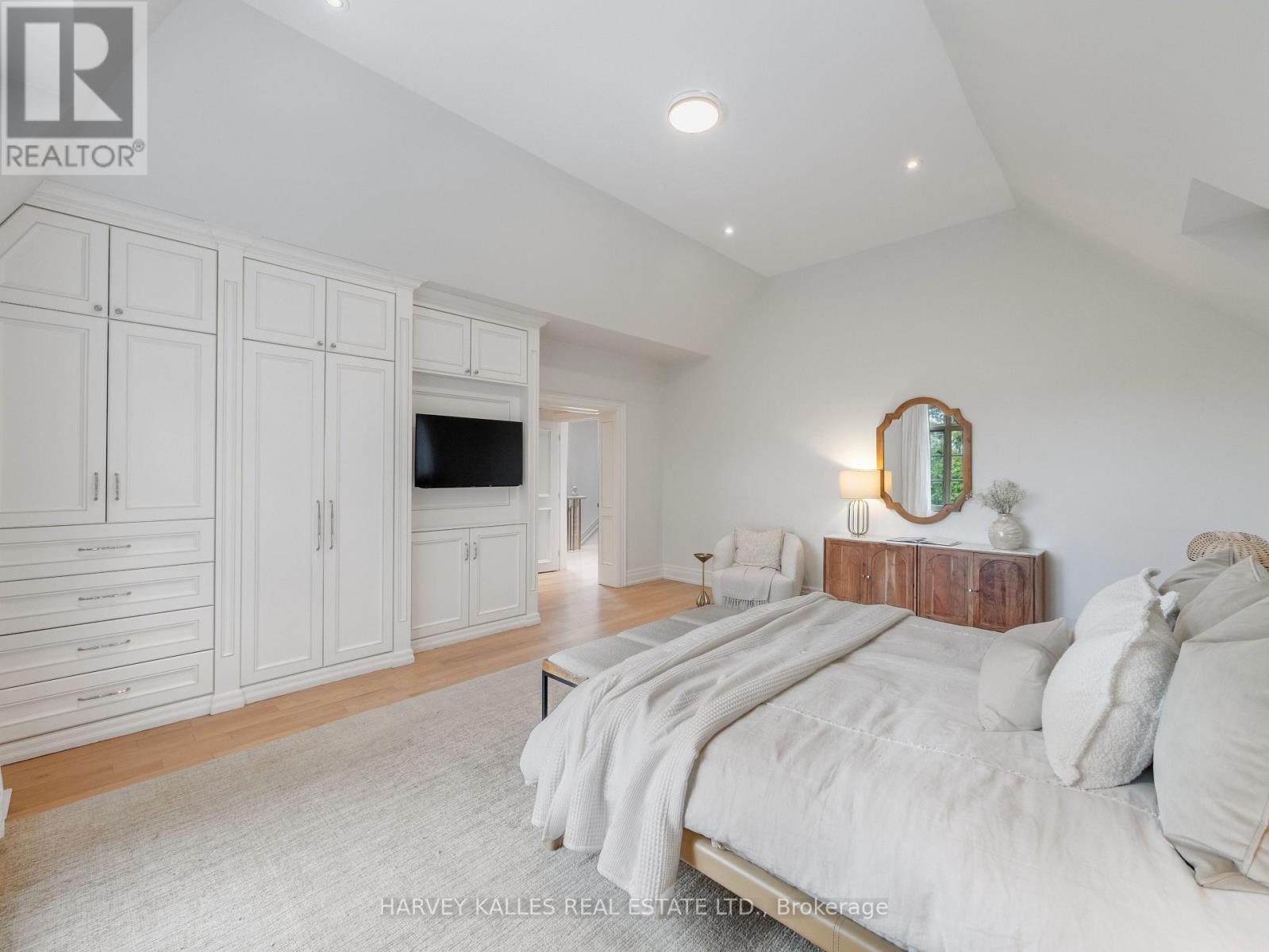 62 Glengowan Road, Toronto (lawrence Park South), Ontario