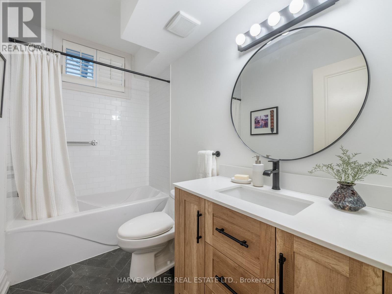 62 Glengowan Road, Toronto (lawrence Park South), Ontario