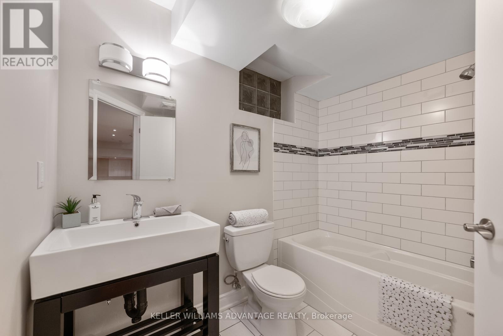 20 Birchmount Road, Toronto (birchcliffe-cliffside), Ontario