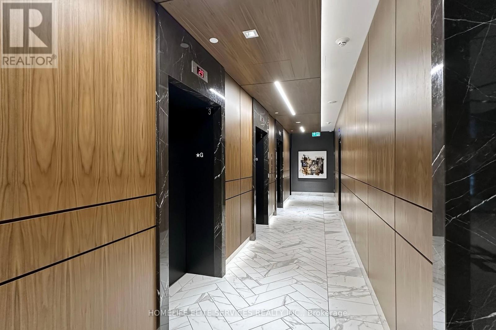 702 - 327 King Street W, Toronto (waterfront Communities), Ontario