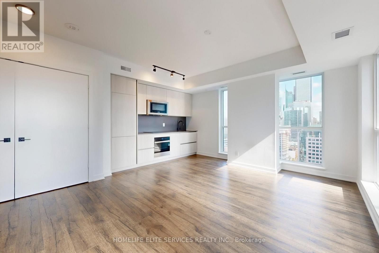 702 - 327 King Street W, Toronto (waterfront Communities), Ontario
